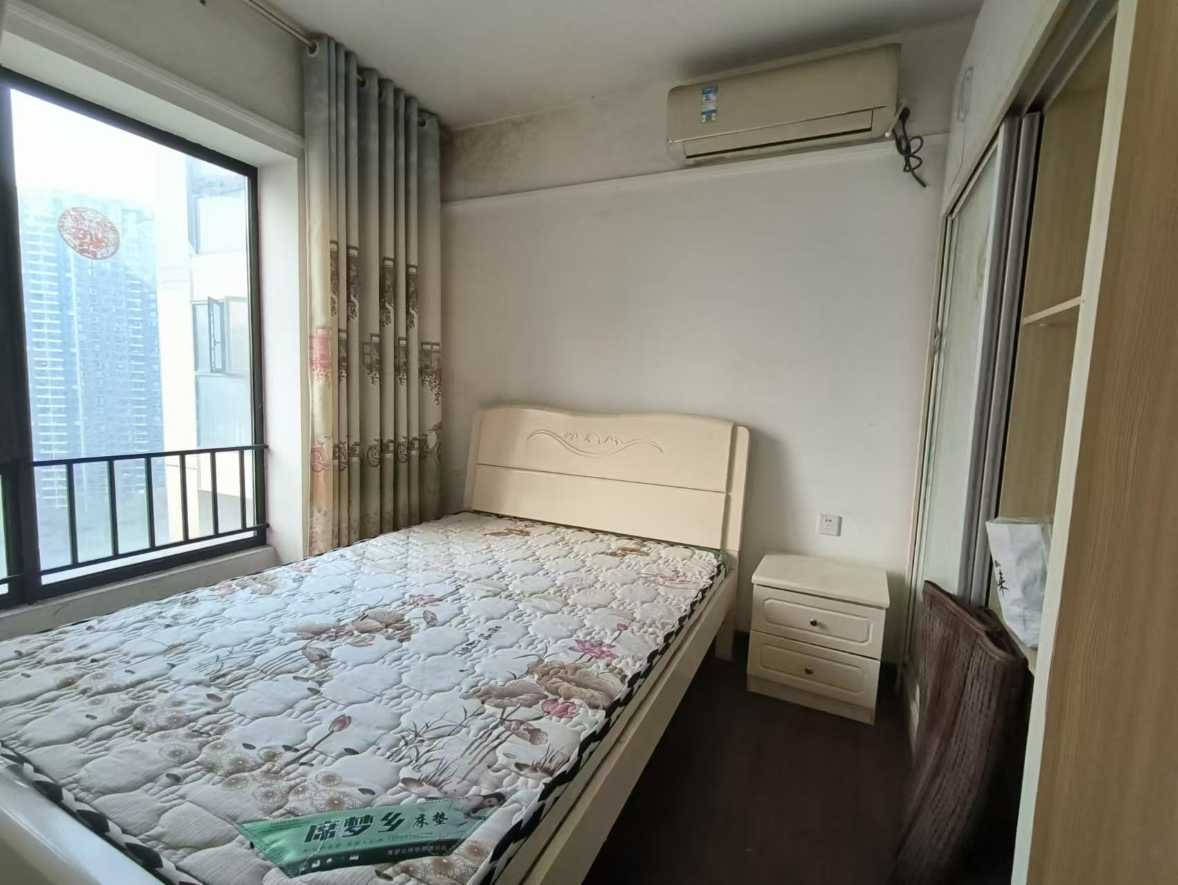 万科魅力之城非凡里 3室2厅1卫 2500.0元/月 万科魅力之城非凡里 3室2厅1卫 2500.0元/月室内图