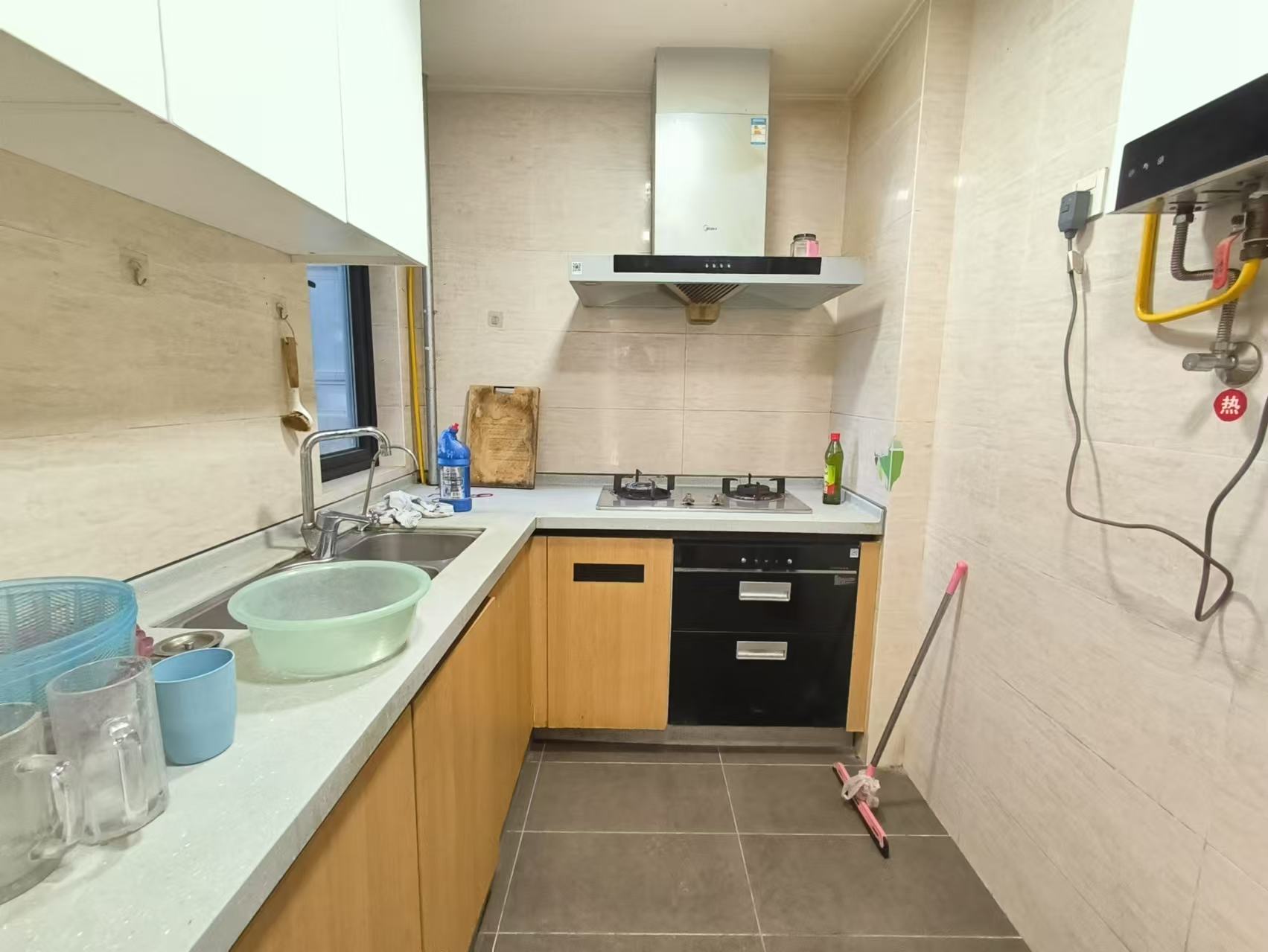 万科魅力之城非凡里 3室2厅1卫 2500.0元/月 万科魅力之城非凡里 3室2厅1卫 2500.0元/月室内图