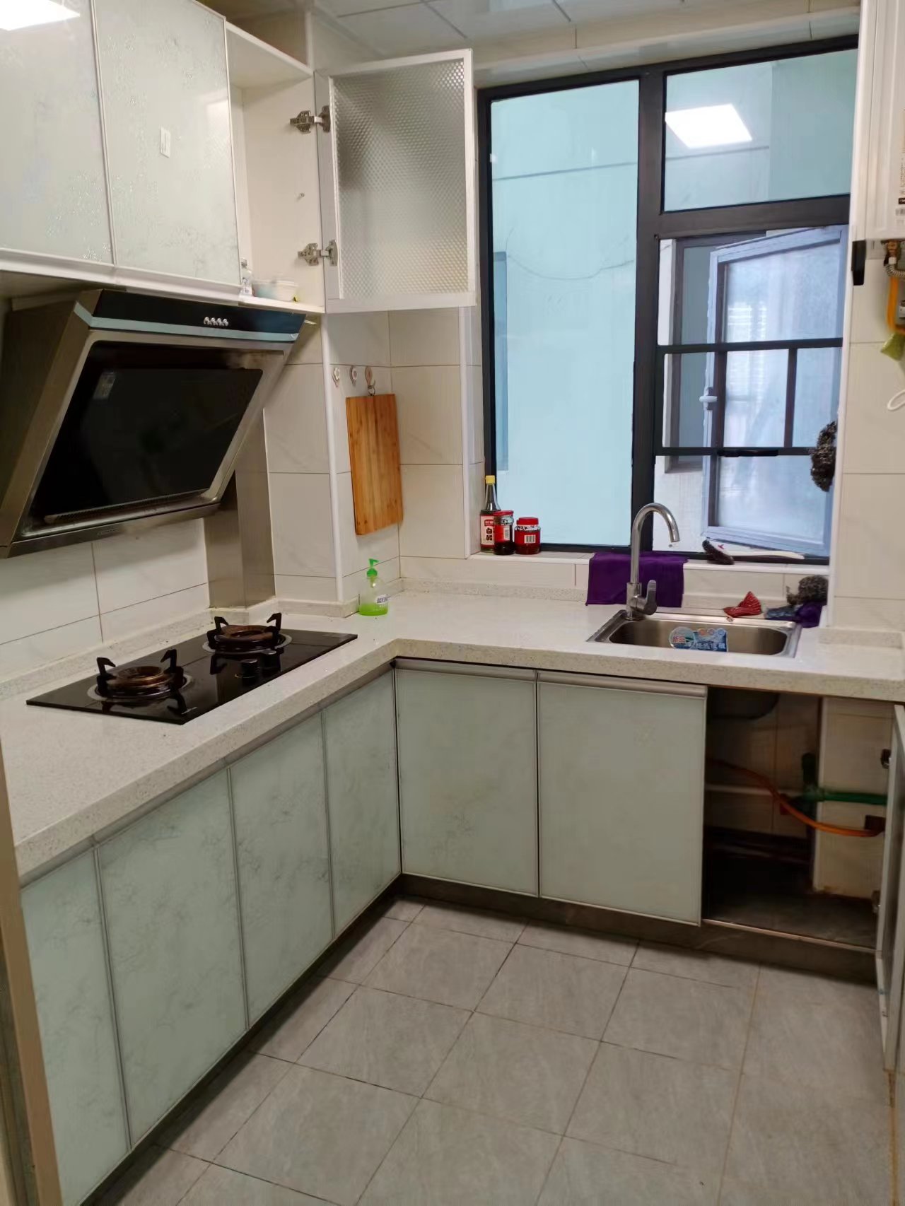 财富港湾（绿领大厦）  3室2厅1卫    4200.0元/月室内图