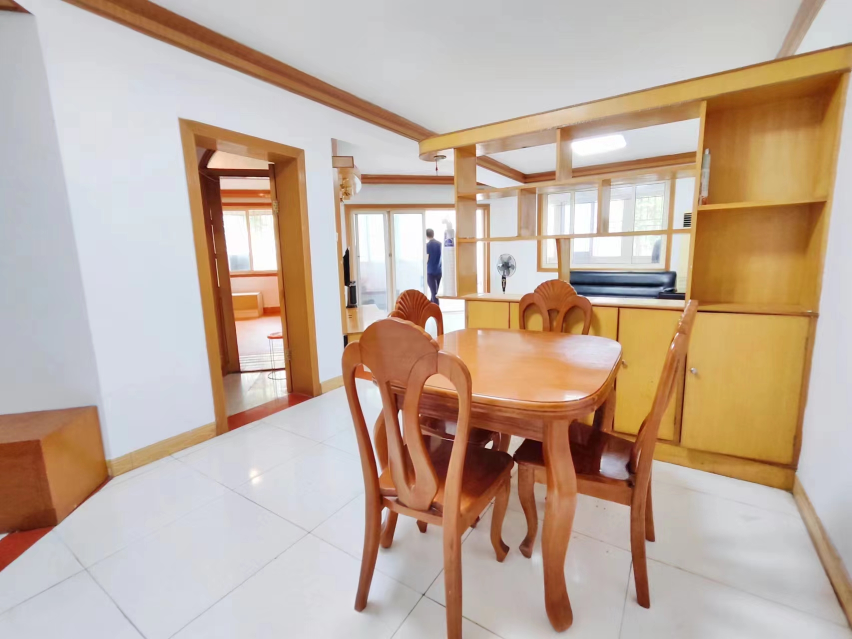 德政园 3室2厅1卫 2000.0元/月 德政园 3室2厅1卫 2000.0元/月室内图