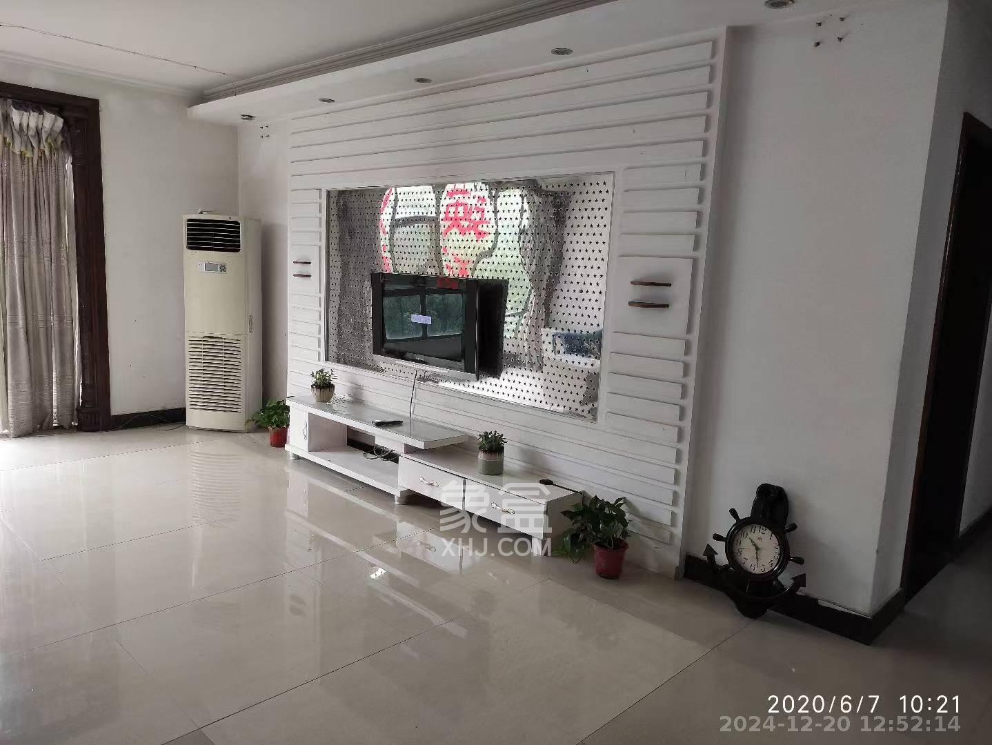 芙蓉苑 1室2厅2卫 2200.0元/月 芙蓉苑 1室2厅2卫 2200.0元/月室内图