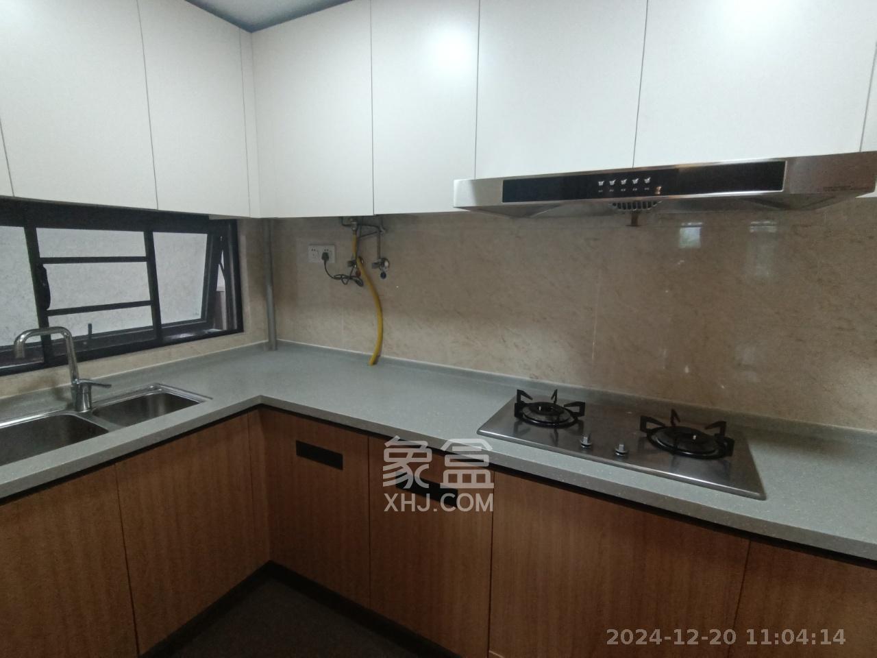 万科魅力之城  3室2厅2卫   2600.00元/月室内图