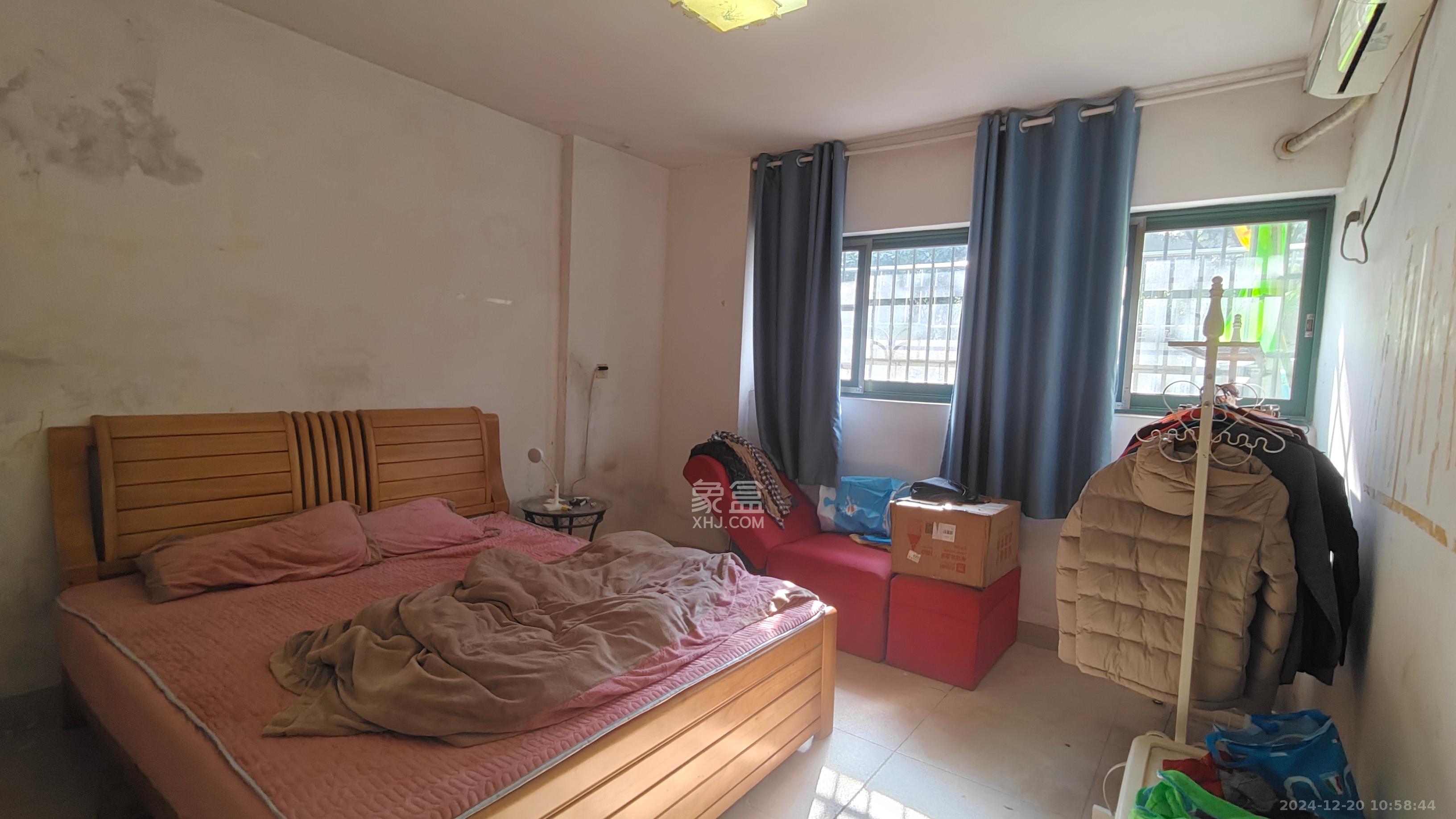 望兴景园一期 4室2厅2卫 2200.0元/月 望兴景园一期 4室2厅2卫 2200.0元/月室内图