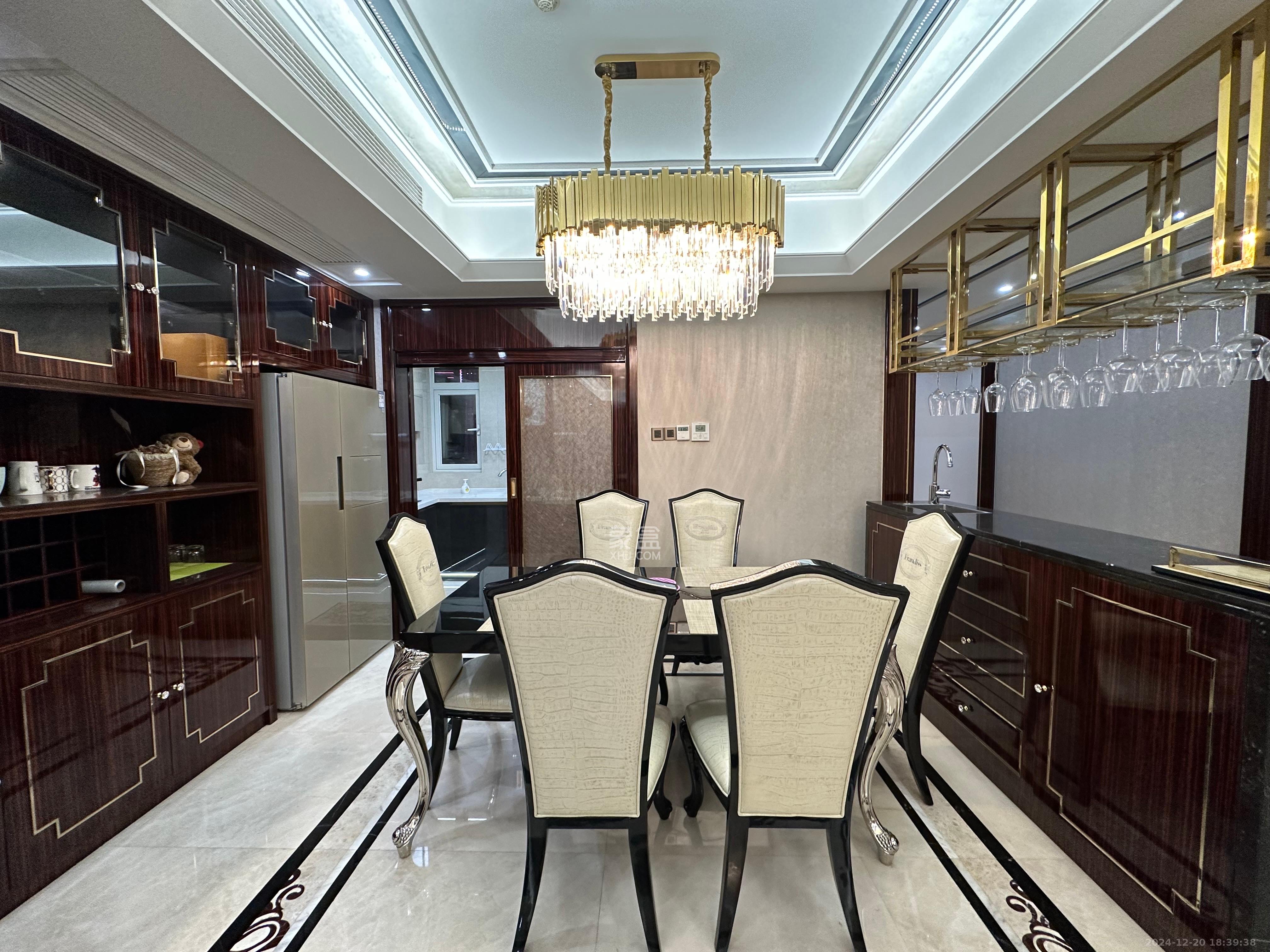 北辰定江洋  3室2厅2卫    16500.0元/月室内图