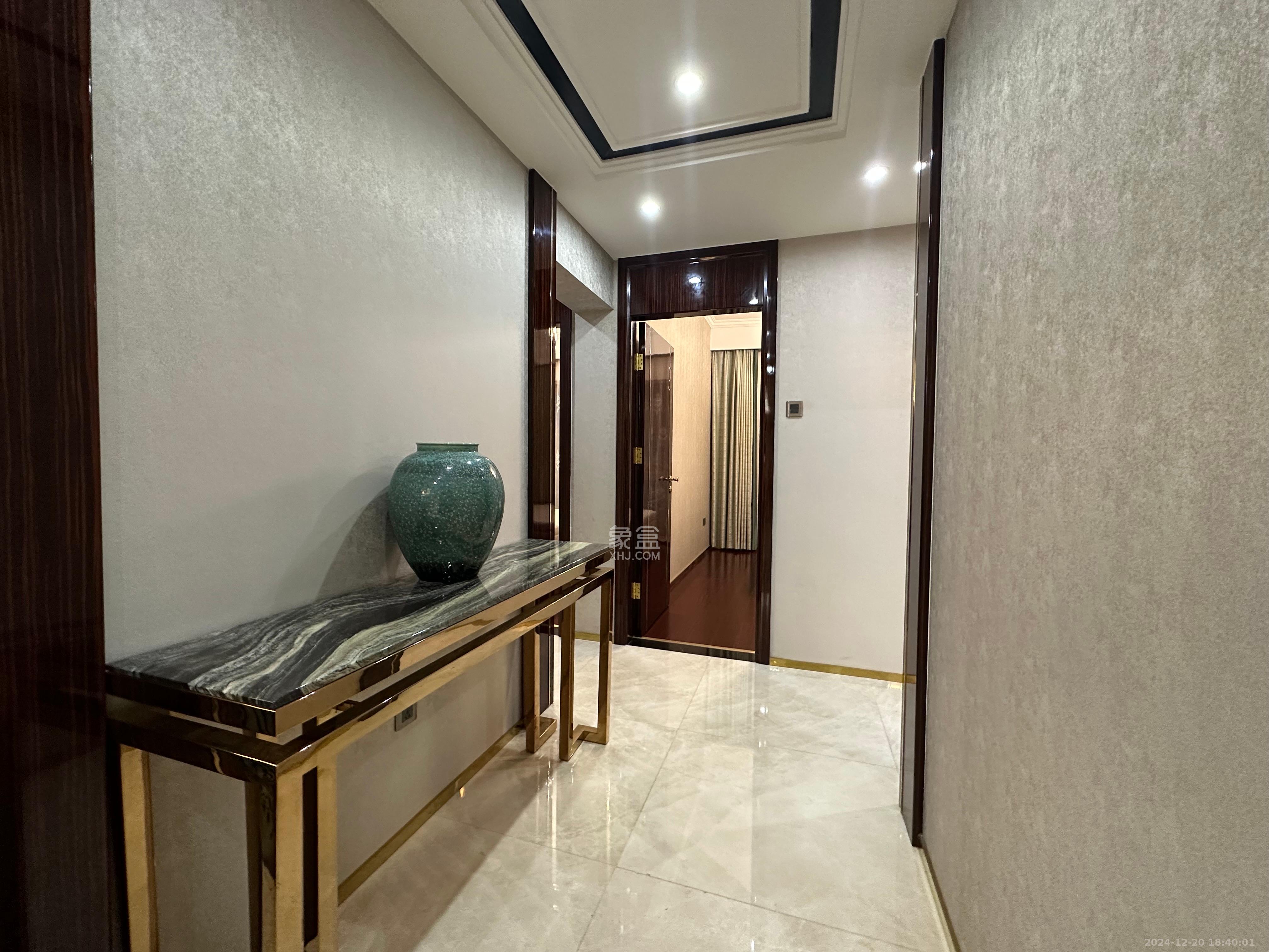 北辰定江洋  3室2厅2卫    16500.0元/月室内图