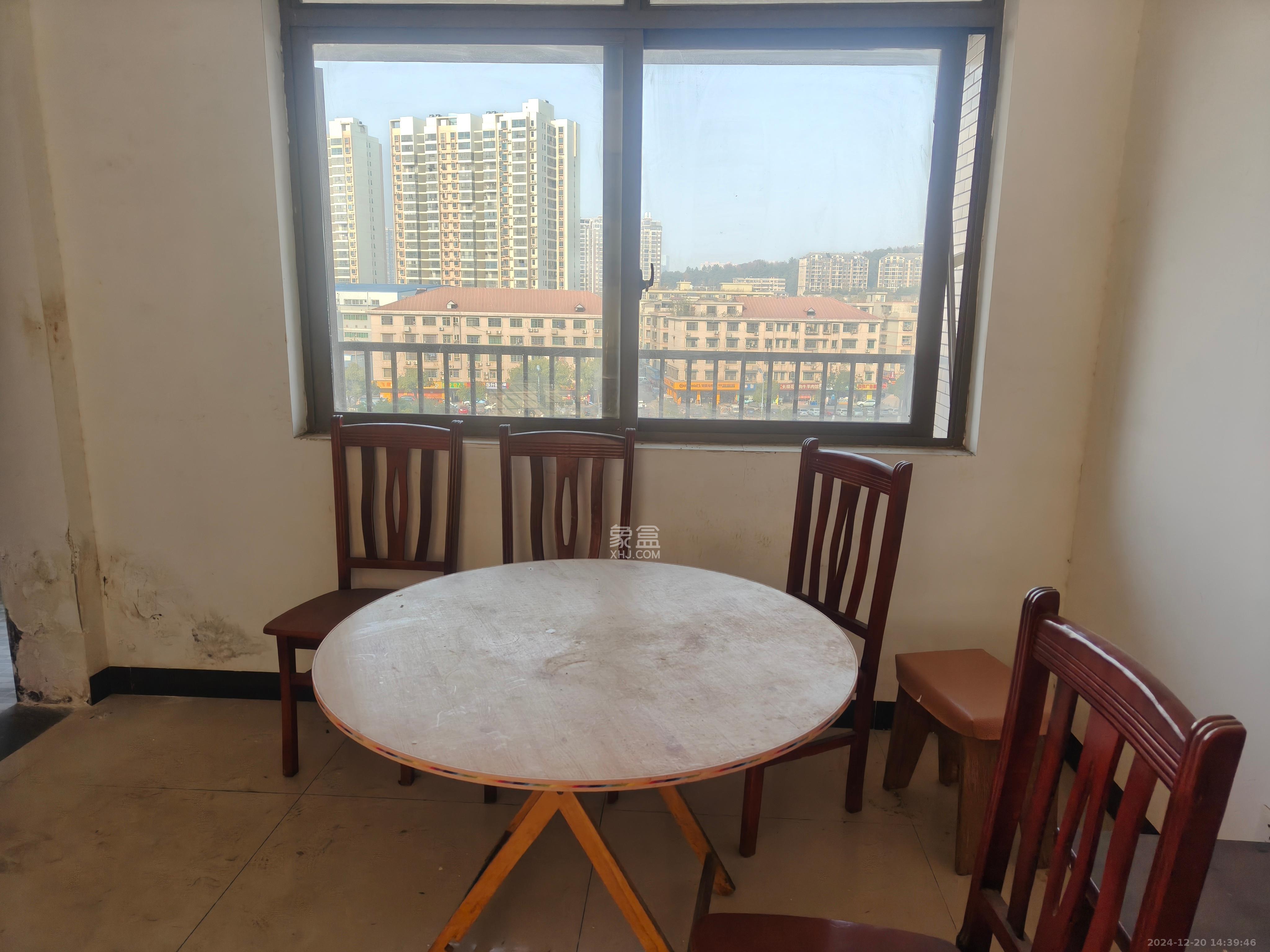 德庆水韵山城 3室1厅1卫 2000.0元/月 德庆水韵山城 3室1厅1卫 2000.0元/月室内图