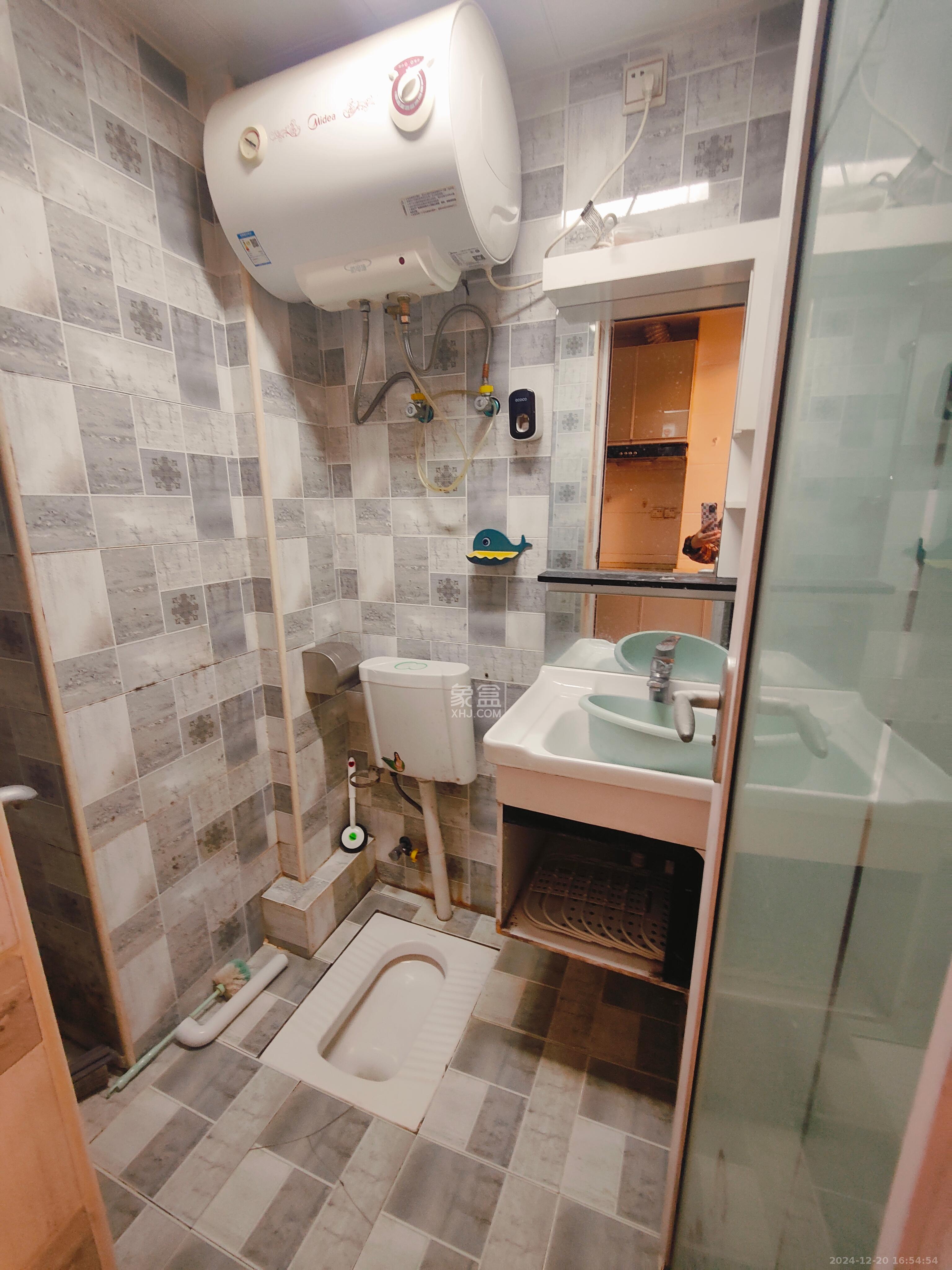 中建芙蓉嘉苑  1室1厅1卫    1100.0元/月室内图