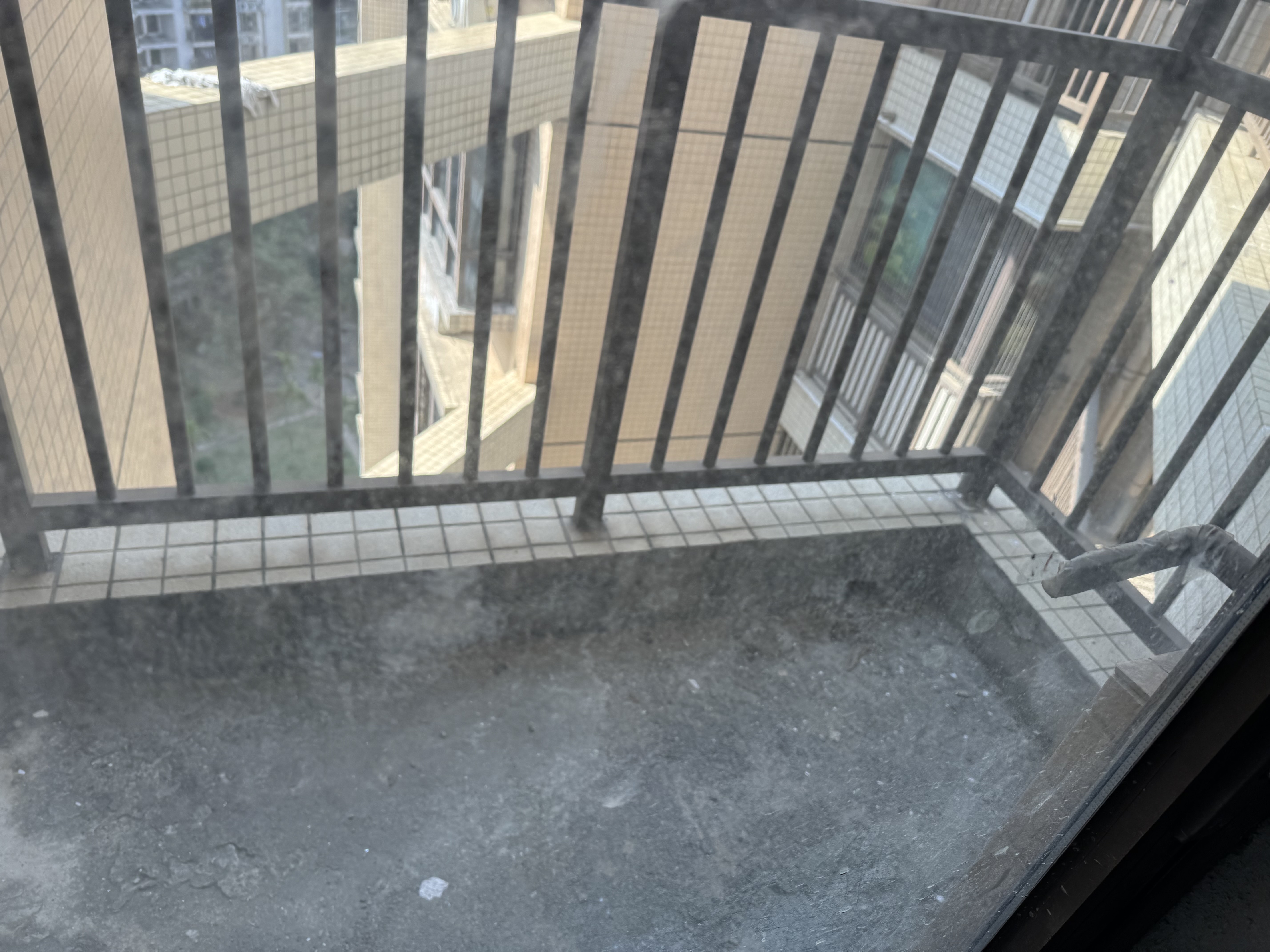 泉海好家园 2室2厅1卫 109.0万 泉海好家园 2室2厅1卫 109.0万客厅