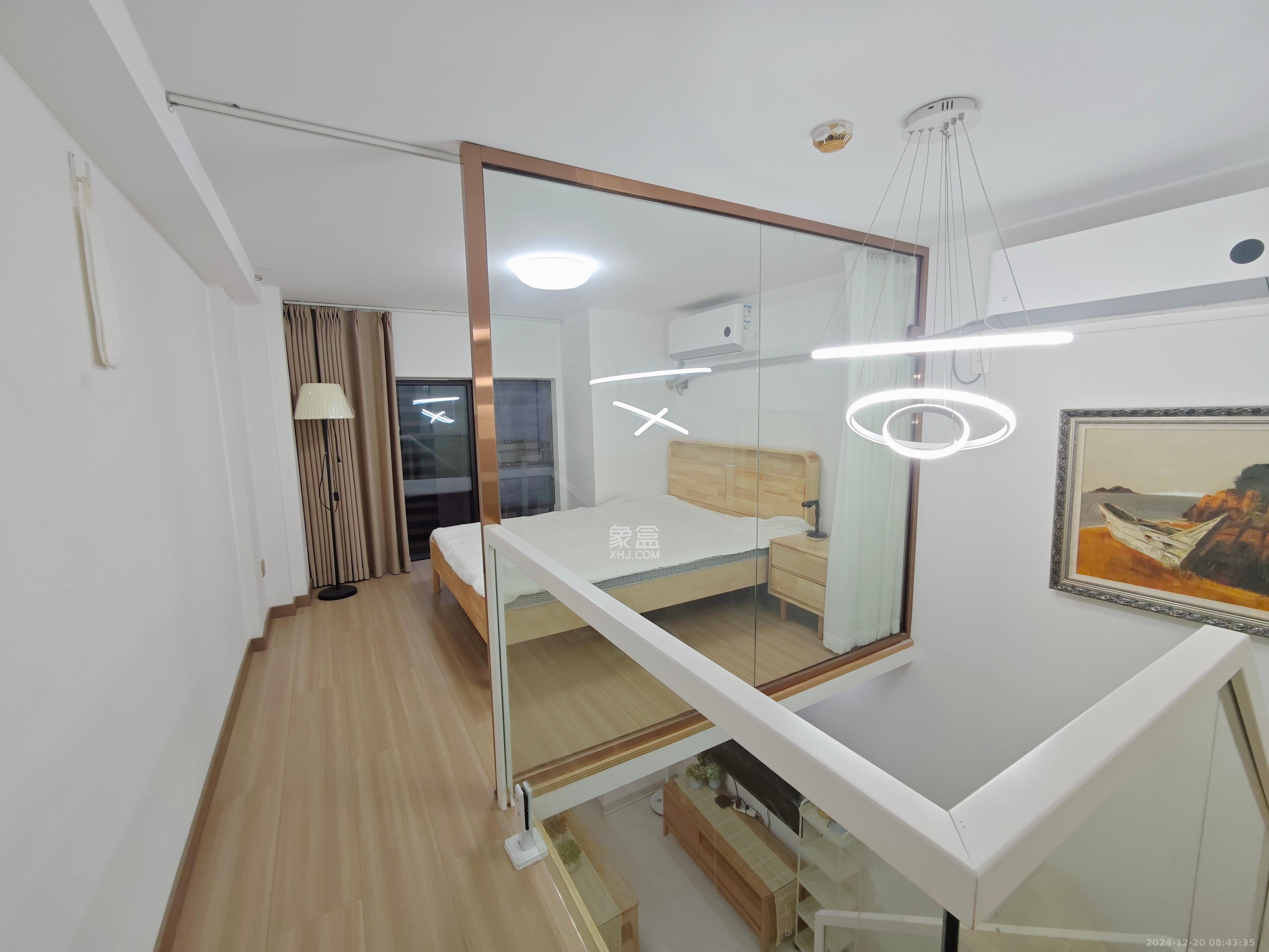 卓越江岸  2室1厅1卫    2600.0元/月室内图