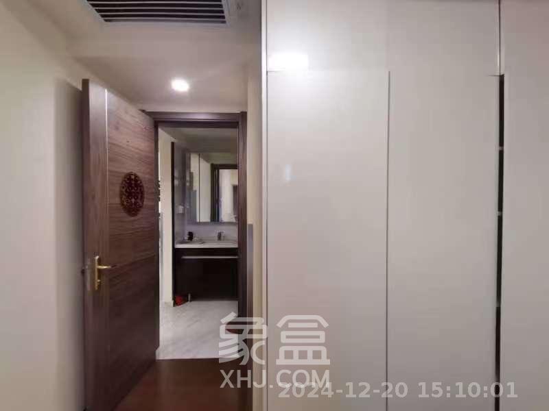 碧桂园中央花园  3室2厅2卫   3350.00元/月室内图