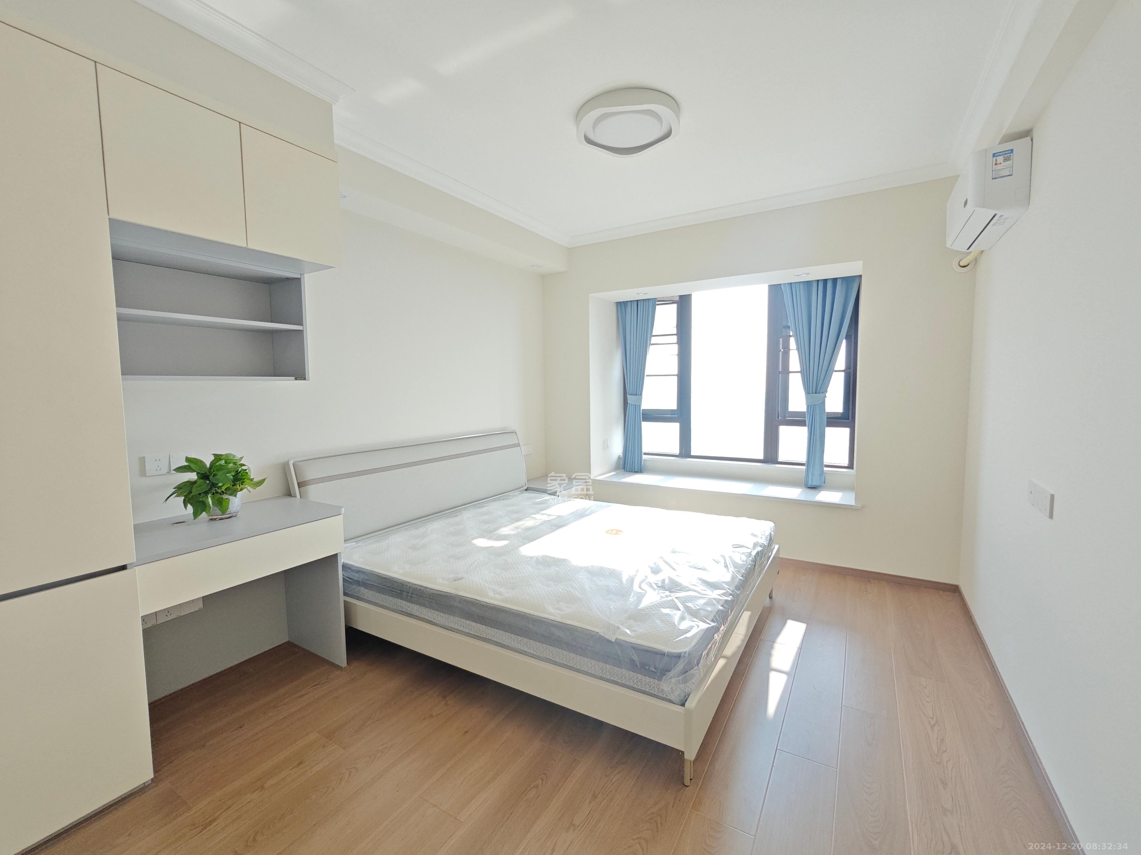 湘江保利时代 4室2厅2卫 2400.0元/月 湘江保利时代 4室2厅2卫 2400.0元/月室内图