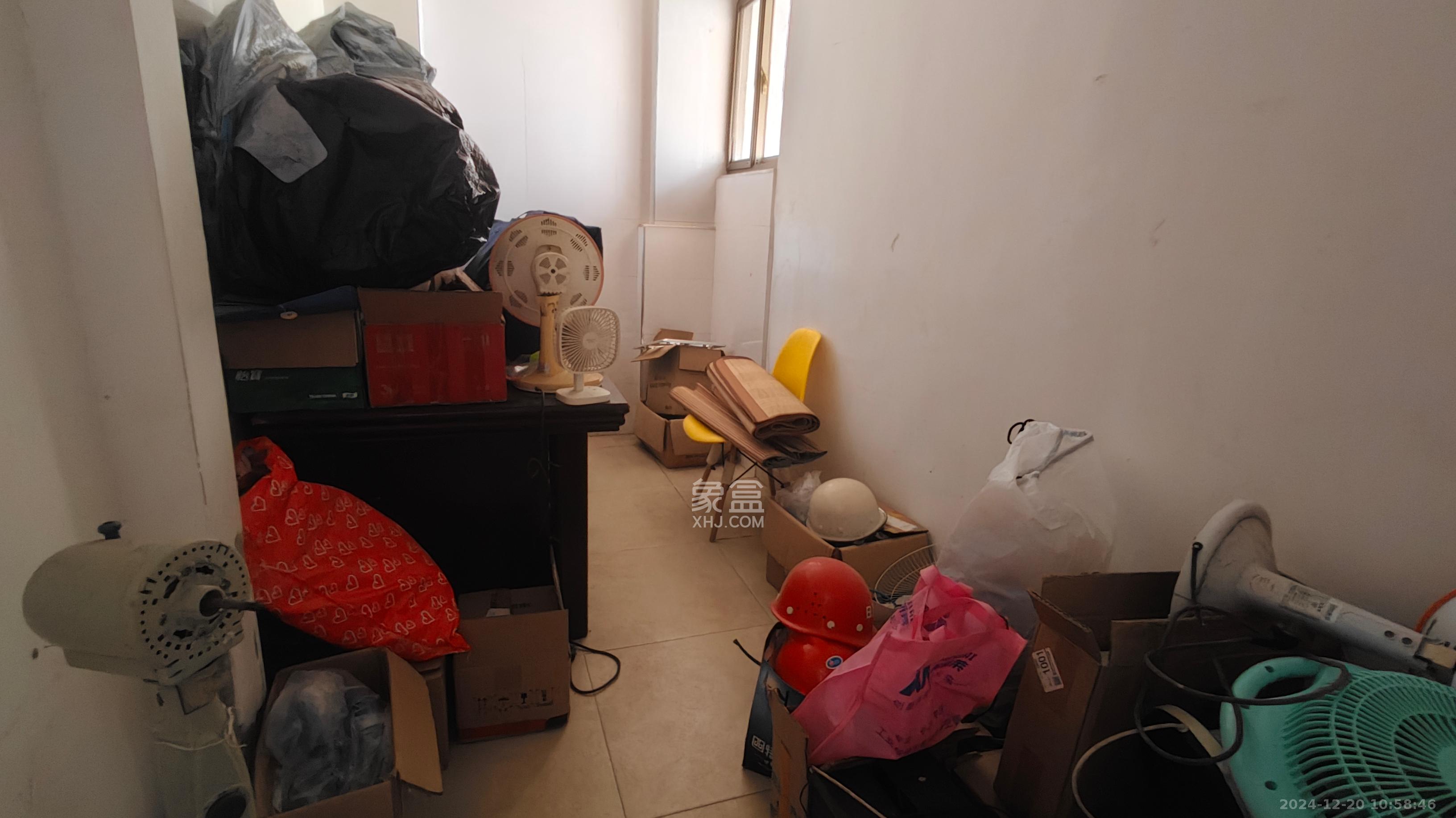 望兴景园一期 4室2厅2卫 2200.0元/月 望兴景园一期 4室2厅2卫 2200.0元/月室内图