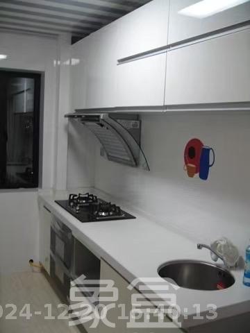 鑫远湘府华城  3室2厅1卫    2800.0元/月 鑫远湘府华城  3室2厅1卫    2800.0元/月室内图