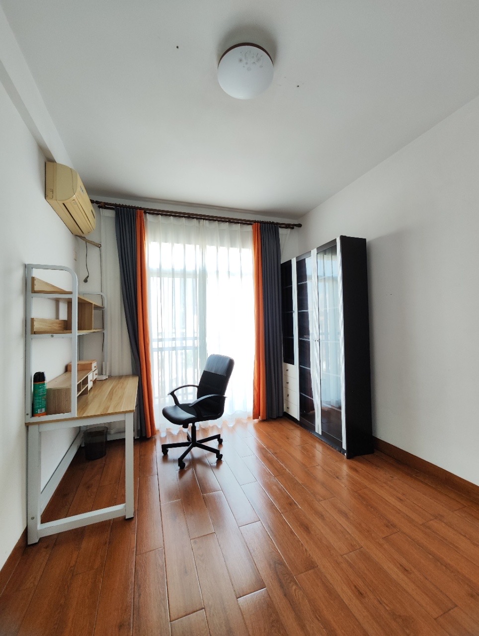 四季华庭金色年华 3室2厅2卫 185.0万 四季华庭金色年华 3室2厅2卫 185.0万客厅