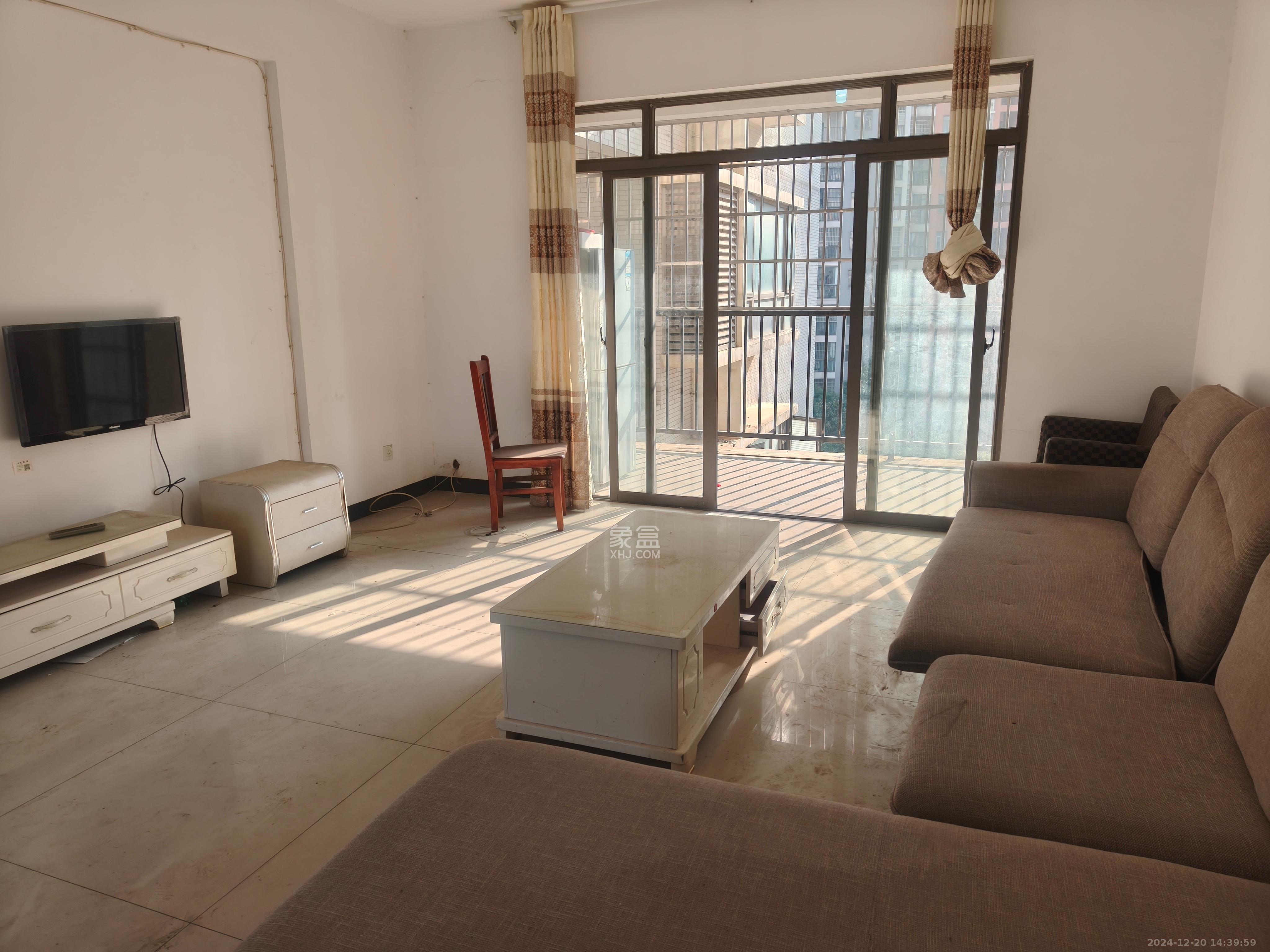 德庆水韵山城 3室1厅1卫 2000.0元/月 德庆水韵山城 3室1厅1卫 2000.0元/月室内图