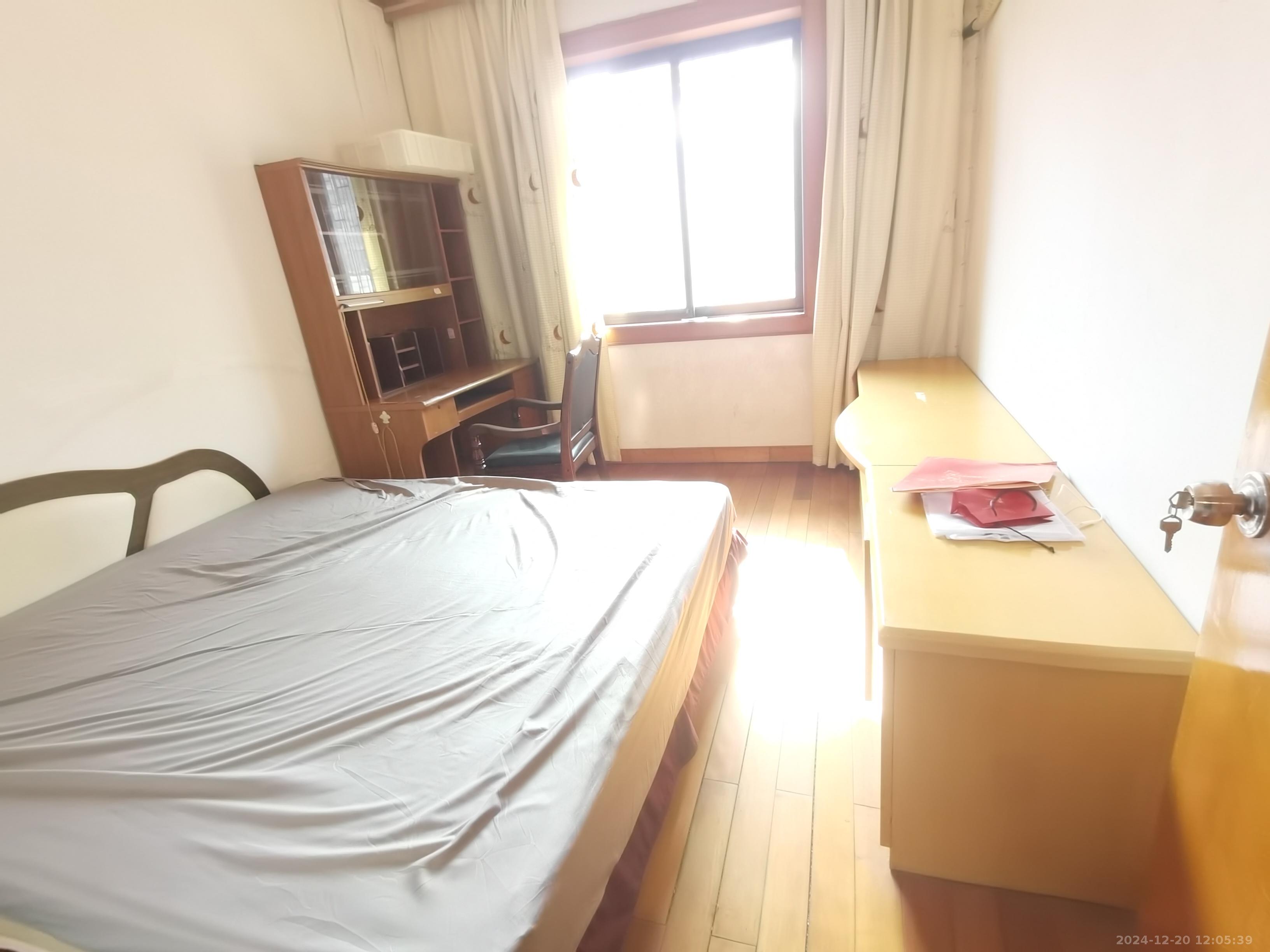 中建五局信和苑四区  2室2厅1卫    1000.0元/月室内图