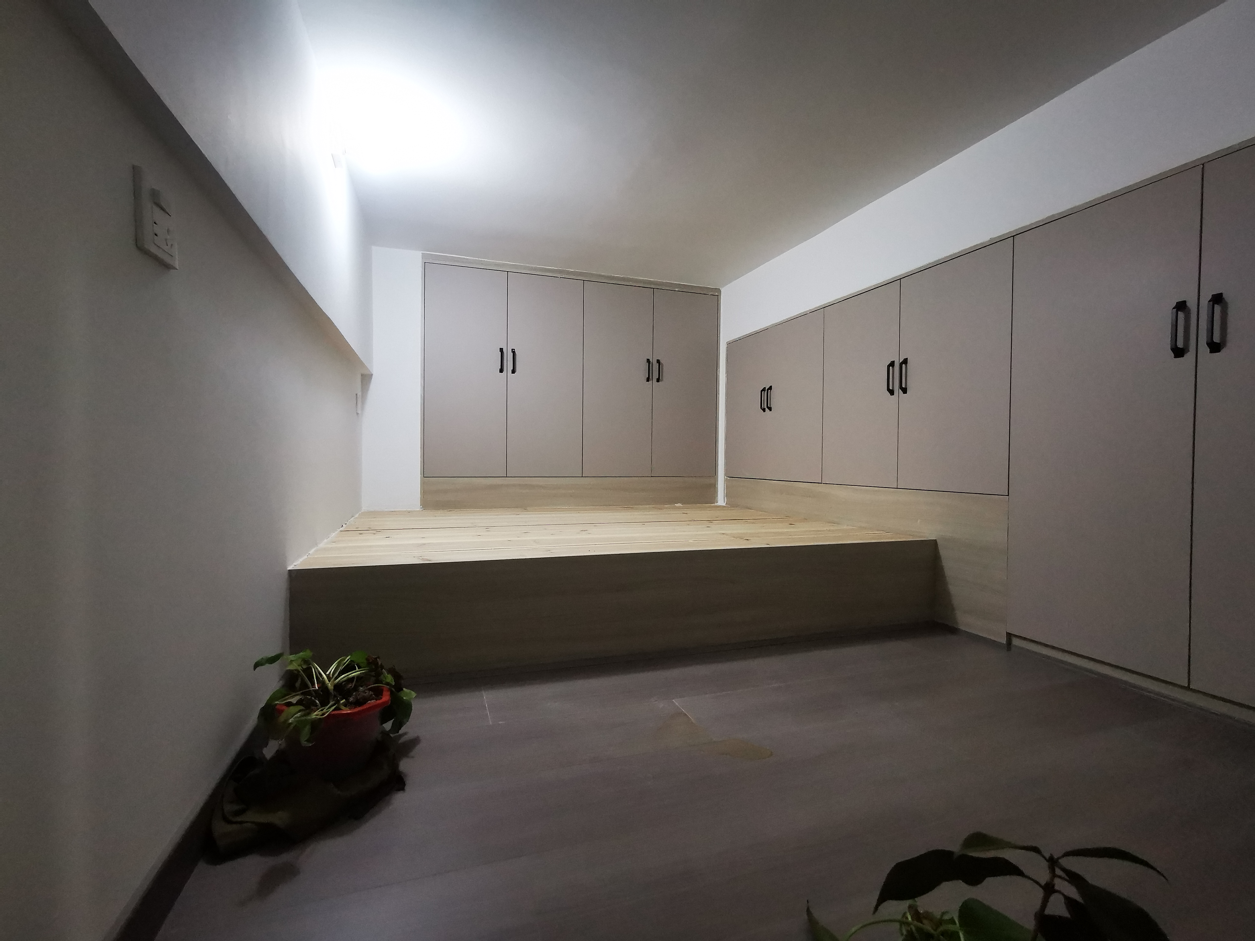 百弘学府城  3室1厅1卫    1300.0元/月室内图