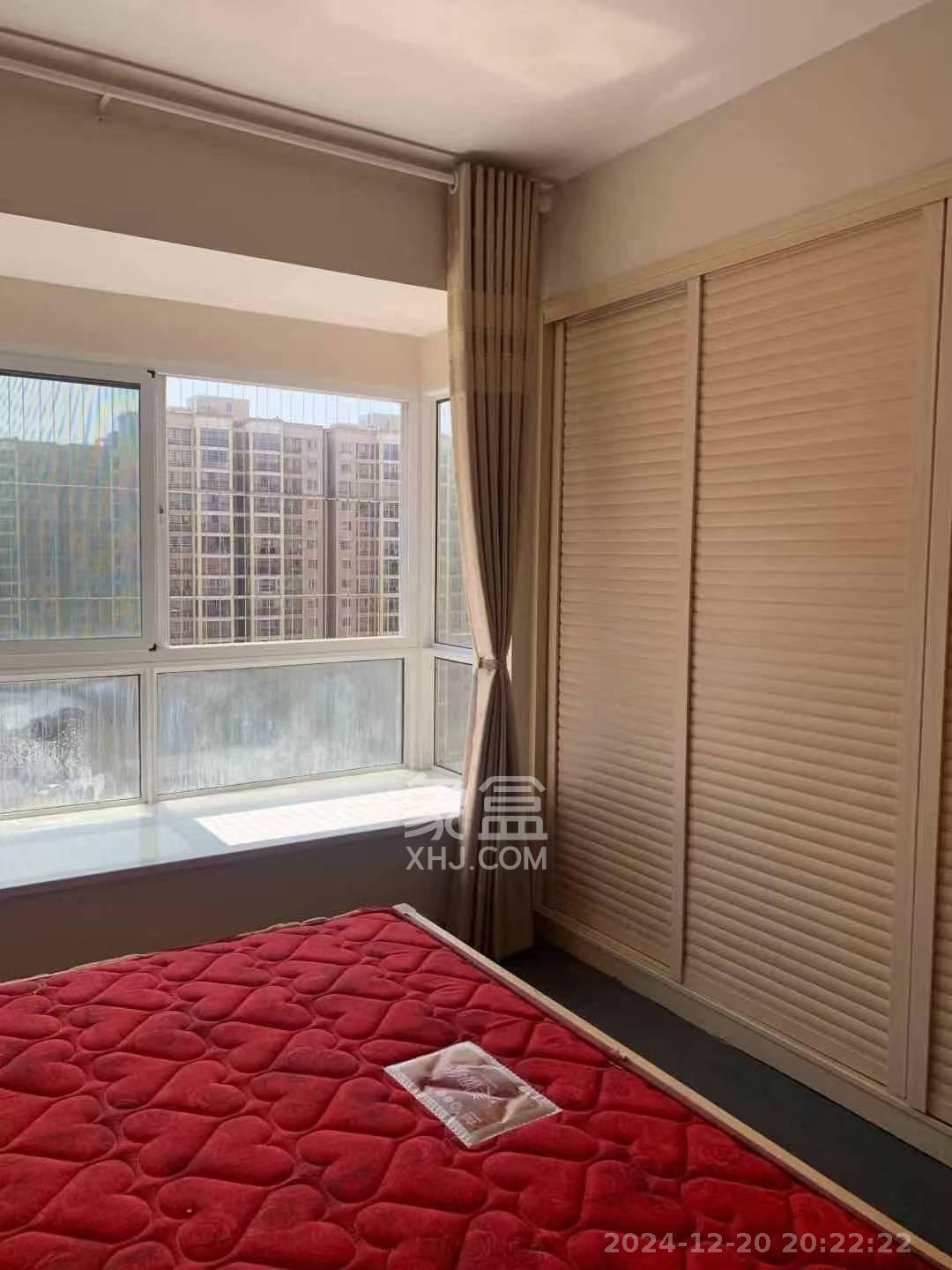 和润园一、二期 3室2厅2卫 2400.0元/月 和润园一、二期 3室2厅2卫 2400.0元/月室内图