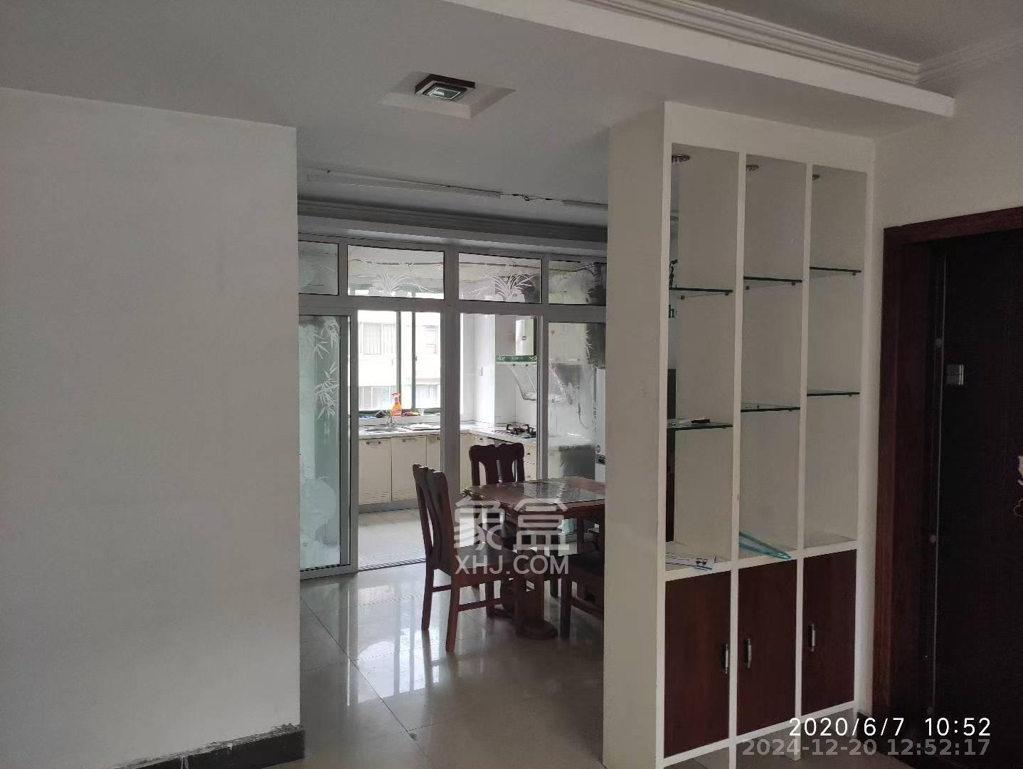 芙蓉苑 1室2厅2卫 2200.0元/月 芙蓉苑 1室2厅2卫 2200.0元/月室内图