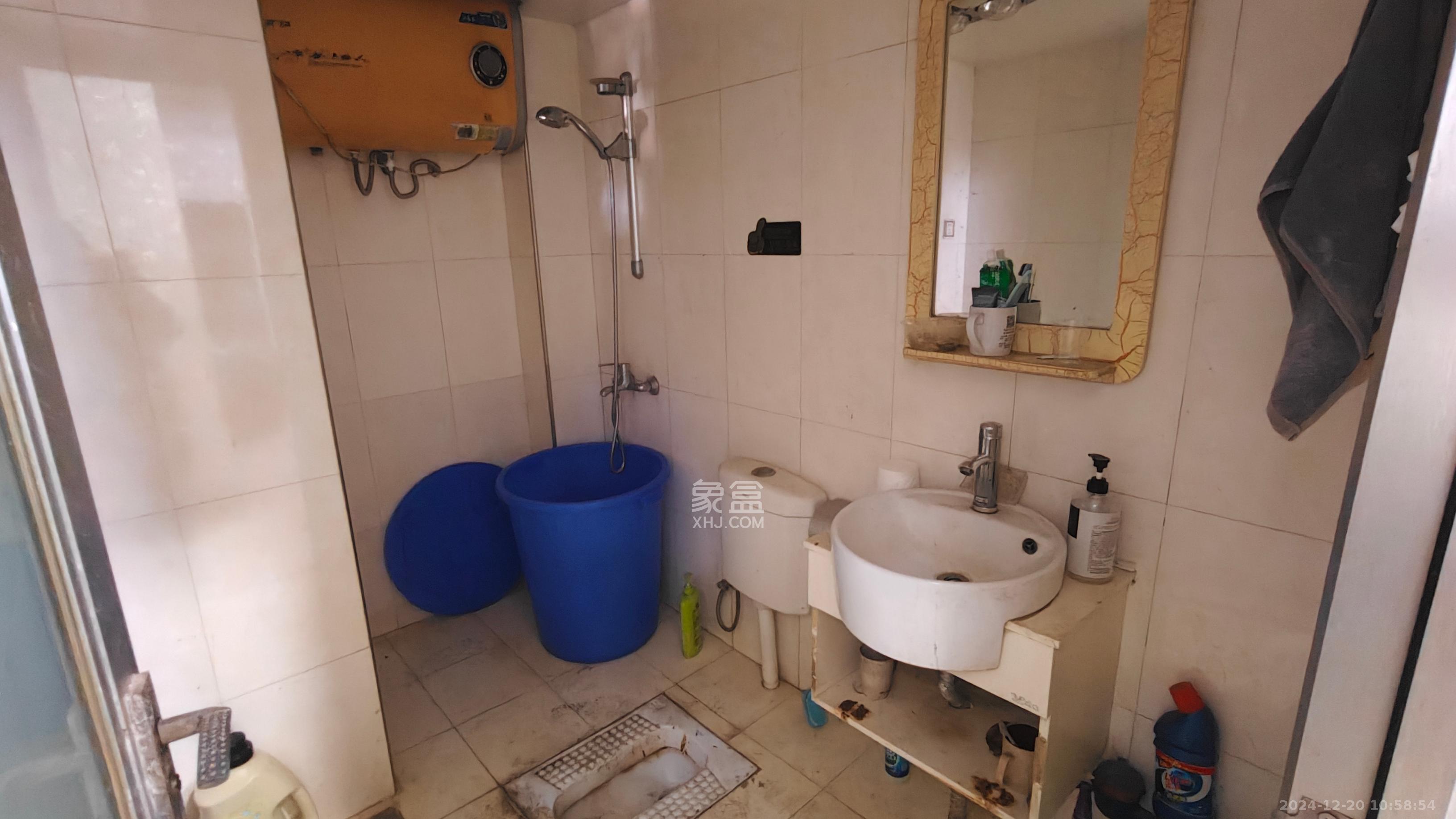 望兴景园一期 4室2厅2卫 2200.0元/月 望兴景园一期 4室2厅2卫 2200.0元/月室内图