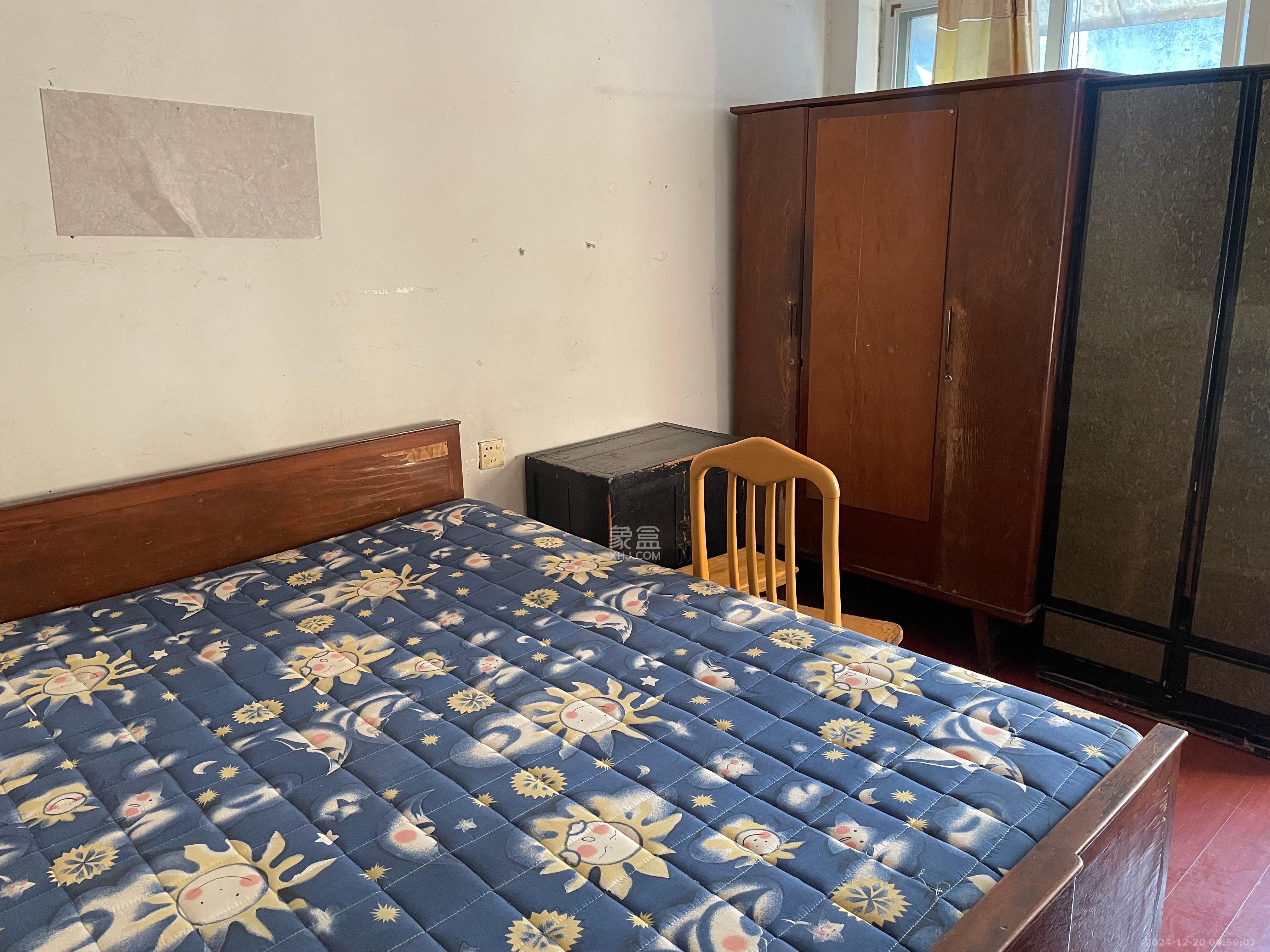 燕山街社区 2室1厅1卫 1550.0元/月 燕山街社区 2室1厅1卫 1550.0元/月室内图