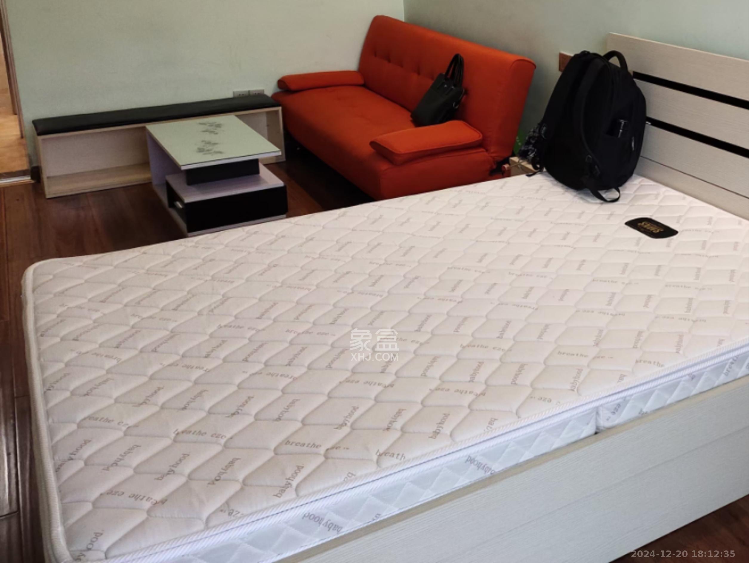 京武浪琴山一、二期 1室1厅1卫 1700.0元/月 京武浪琴山一、二期 1室1厅1卫 1700.0元/月室内图