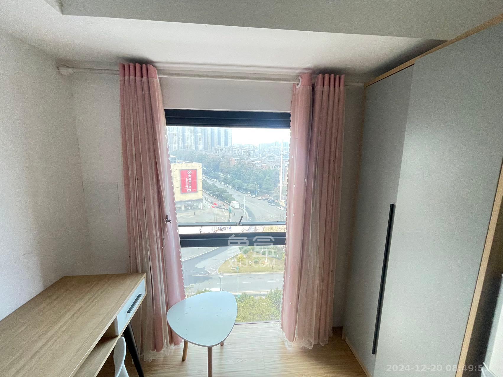 龙塘安置区(龙塘小区)  1室0厅0卫    1000.0元/月 龙塘安置区(龙塘小区)  1室0厅0卫    1000.0元/月室内图1