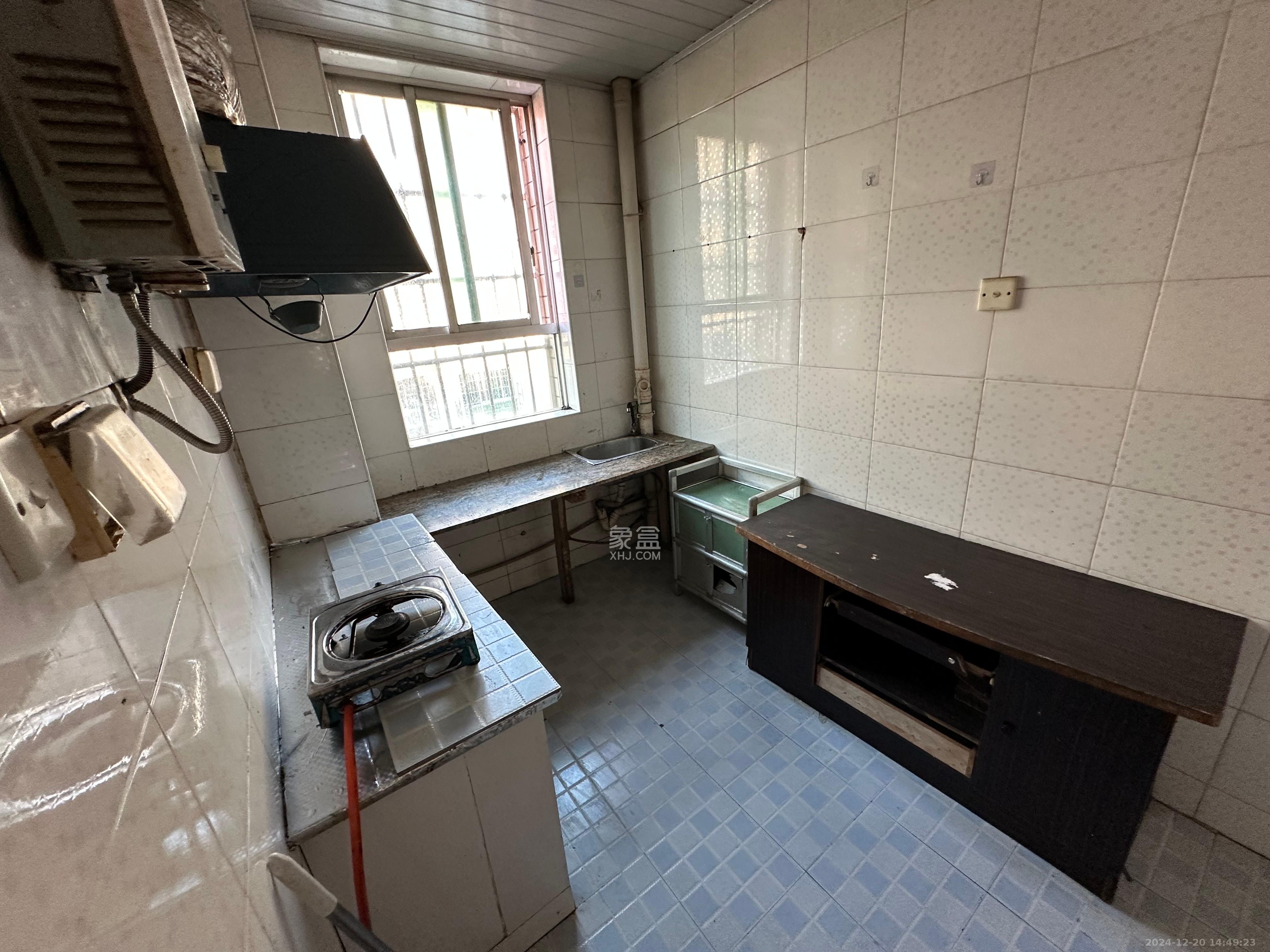 洞井一小区  1室0厅0卫   1400.00元/月室内图