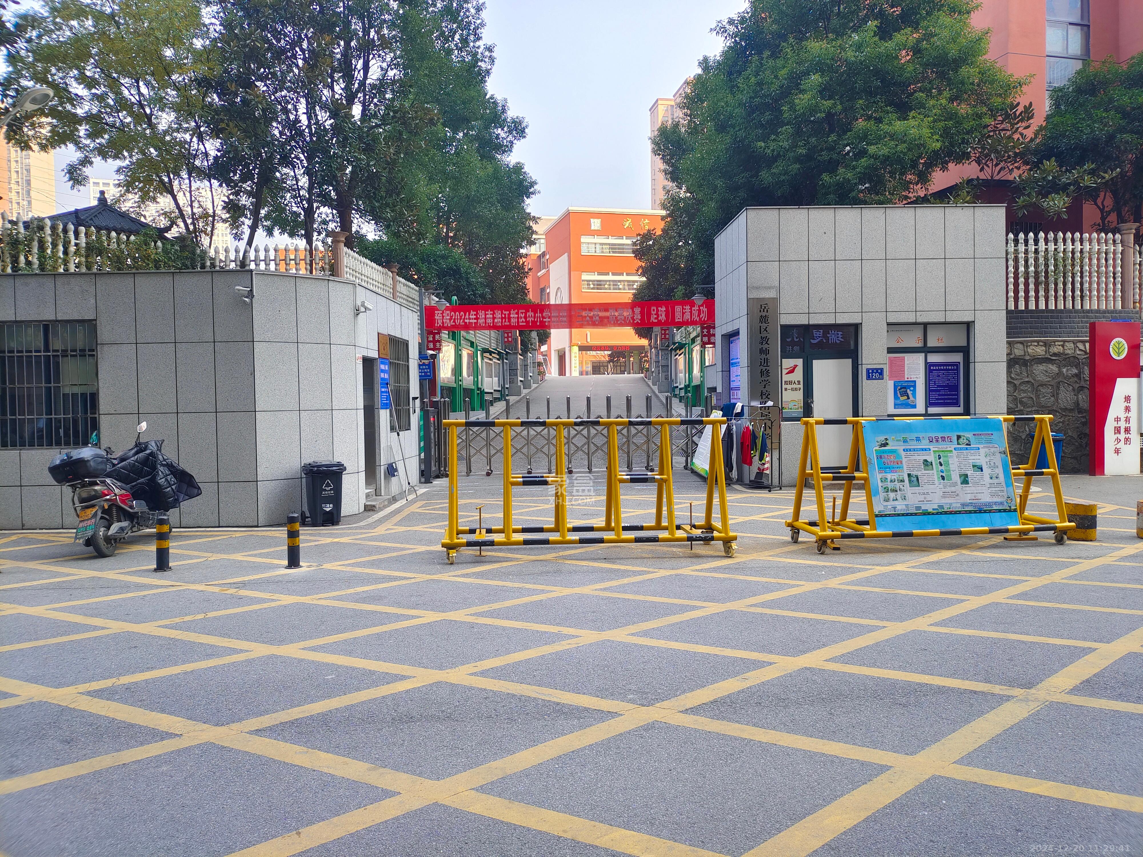 诚兴园   34.64㎡     2500.00元/月室内图