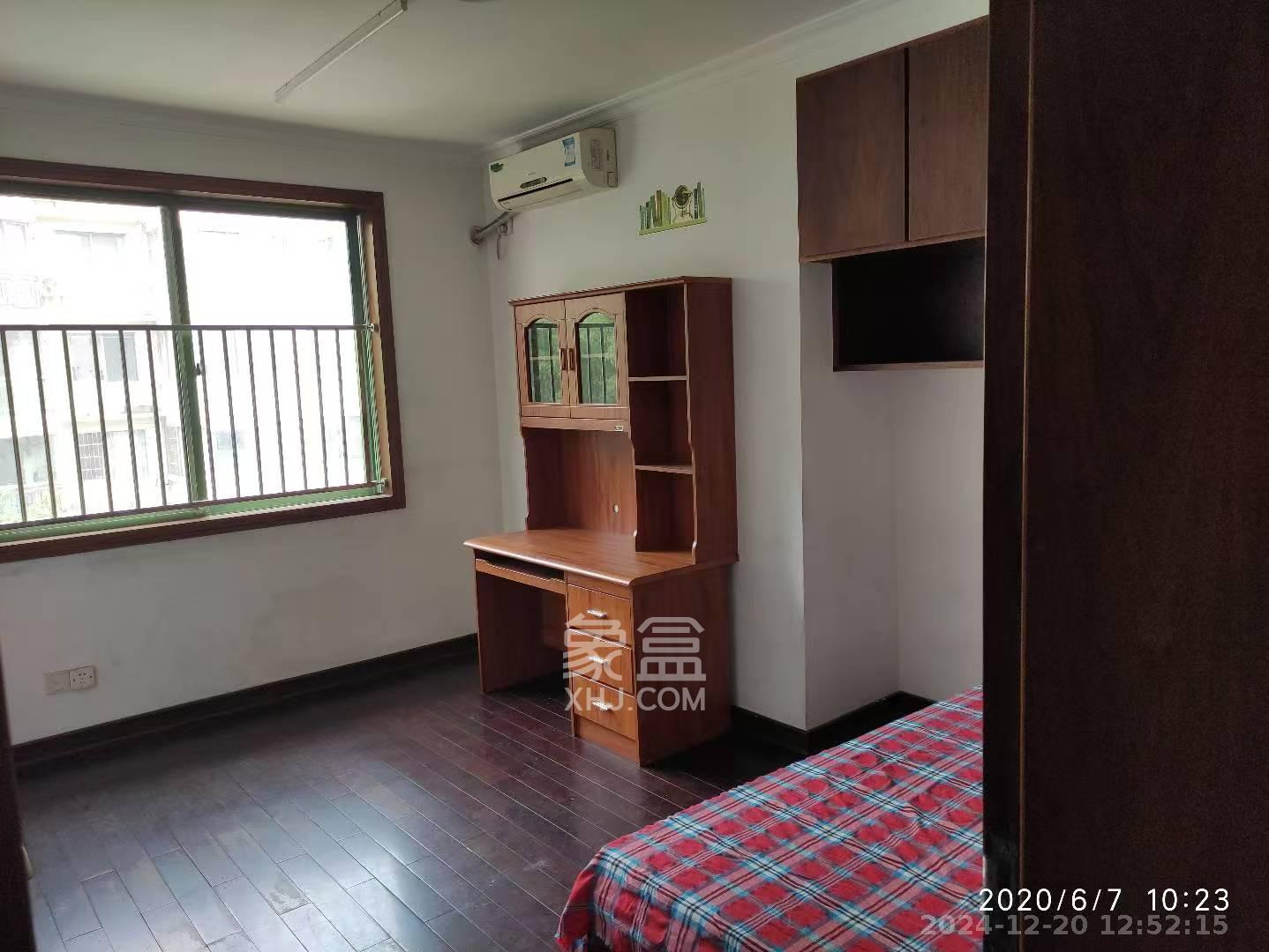 芙蓉苑 1室2厅2卫 2200.0元/月 芙蓉苑 1室2厅2卫 2200.0元/月室内图