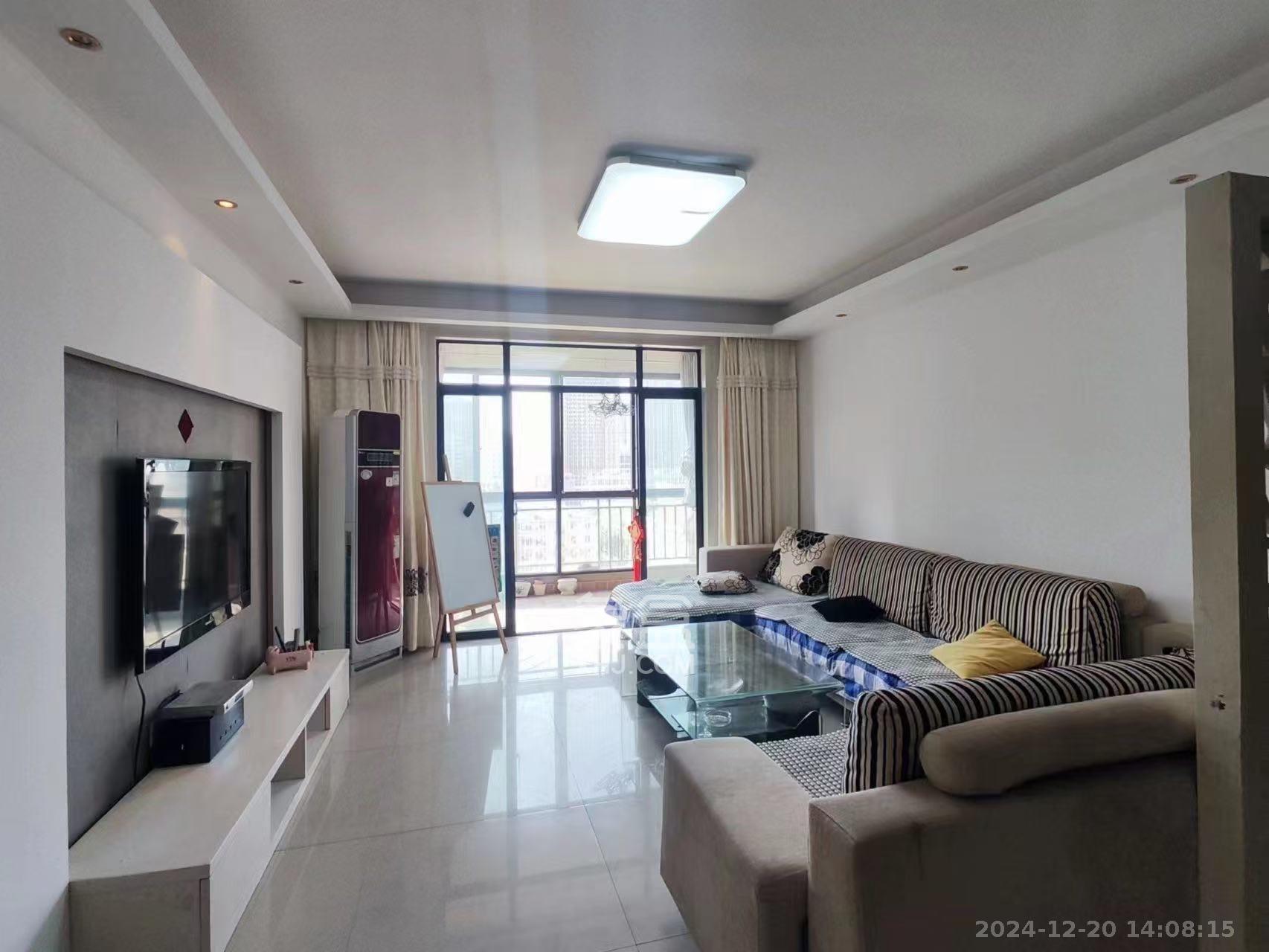 华润凤凰城一期 3室2厅2卫 1800.0元/月 华润凤凰城一期 3室2厅2卫 1800.0元/月室内图