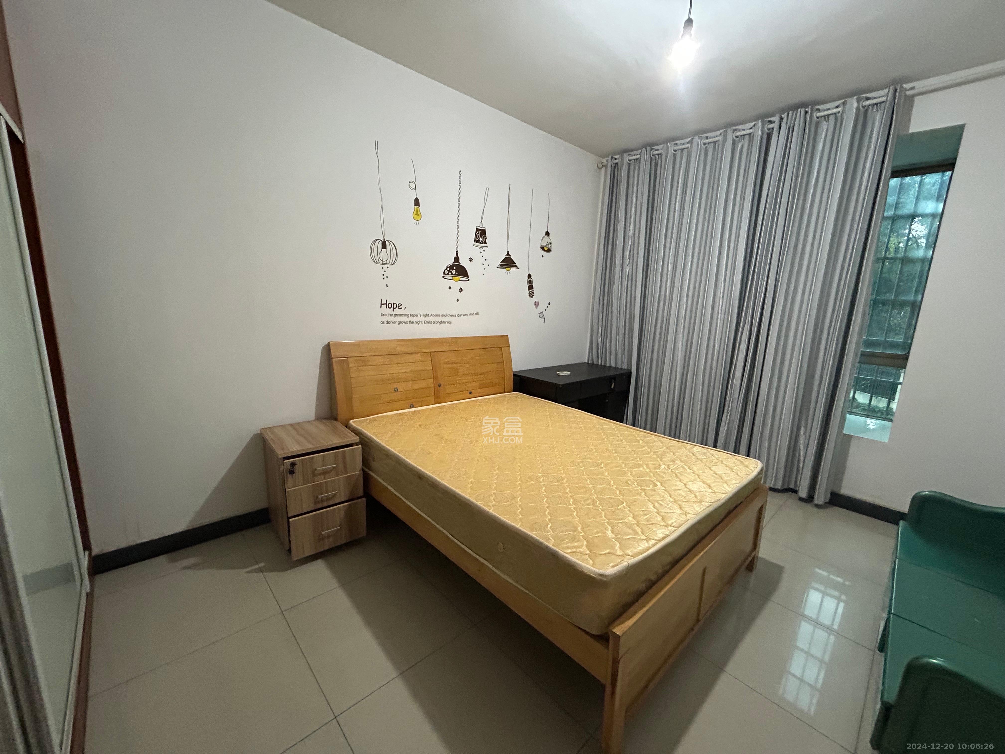 金桂小区一期 3室2厅1卫 1800.0元/月 金桂小区一期 3室2厅1卫 1800.0元/月室内图