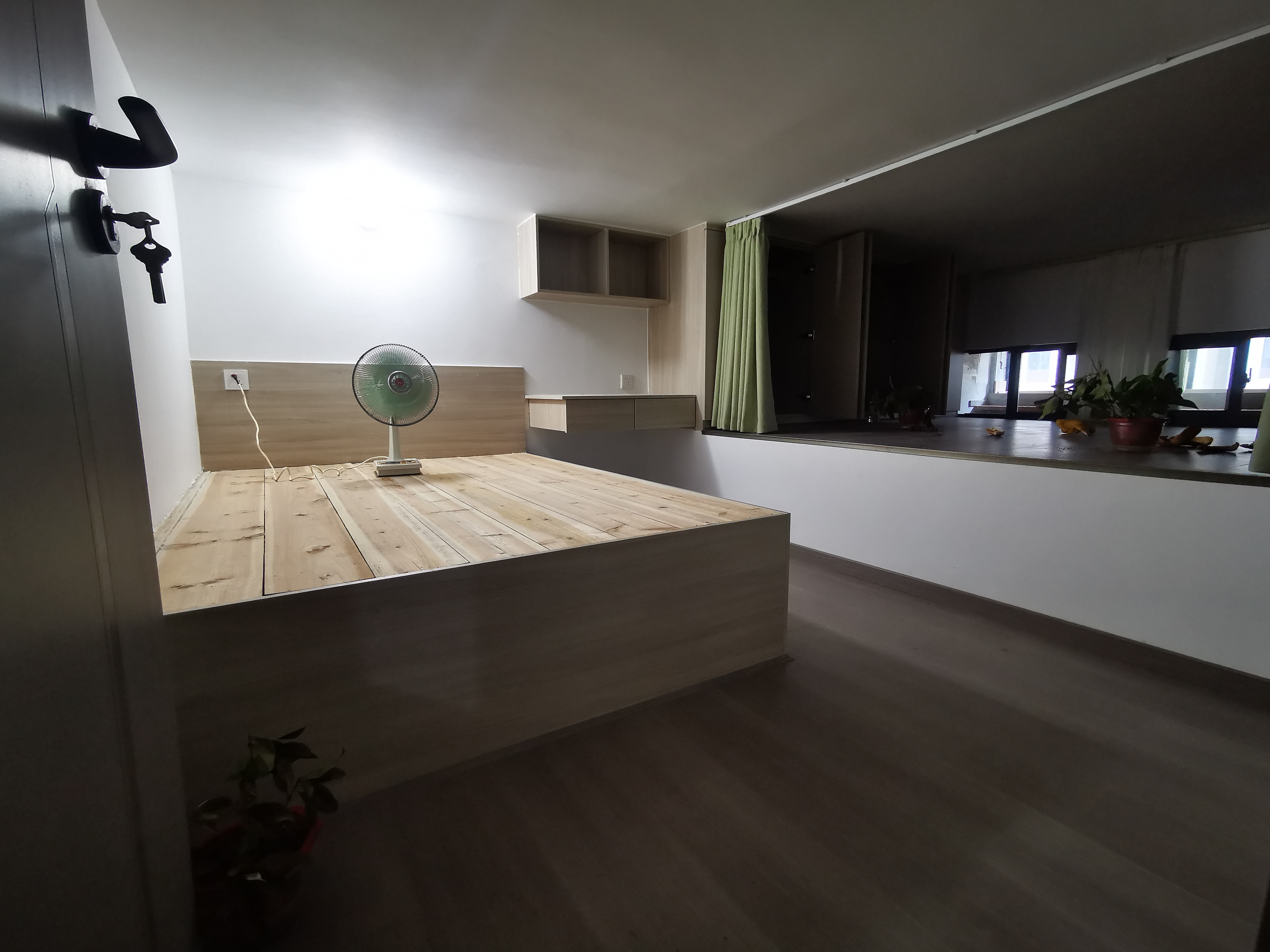 百弘学府城  3室1厅1卫    1300.0元/月室内图