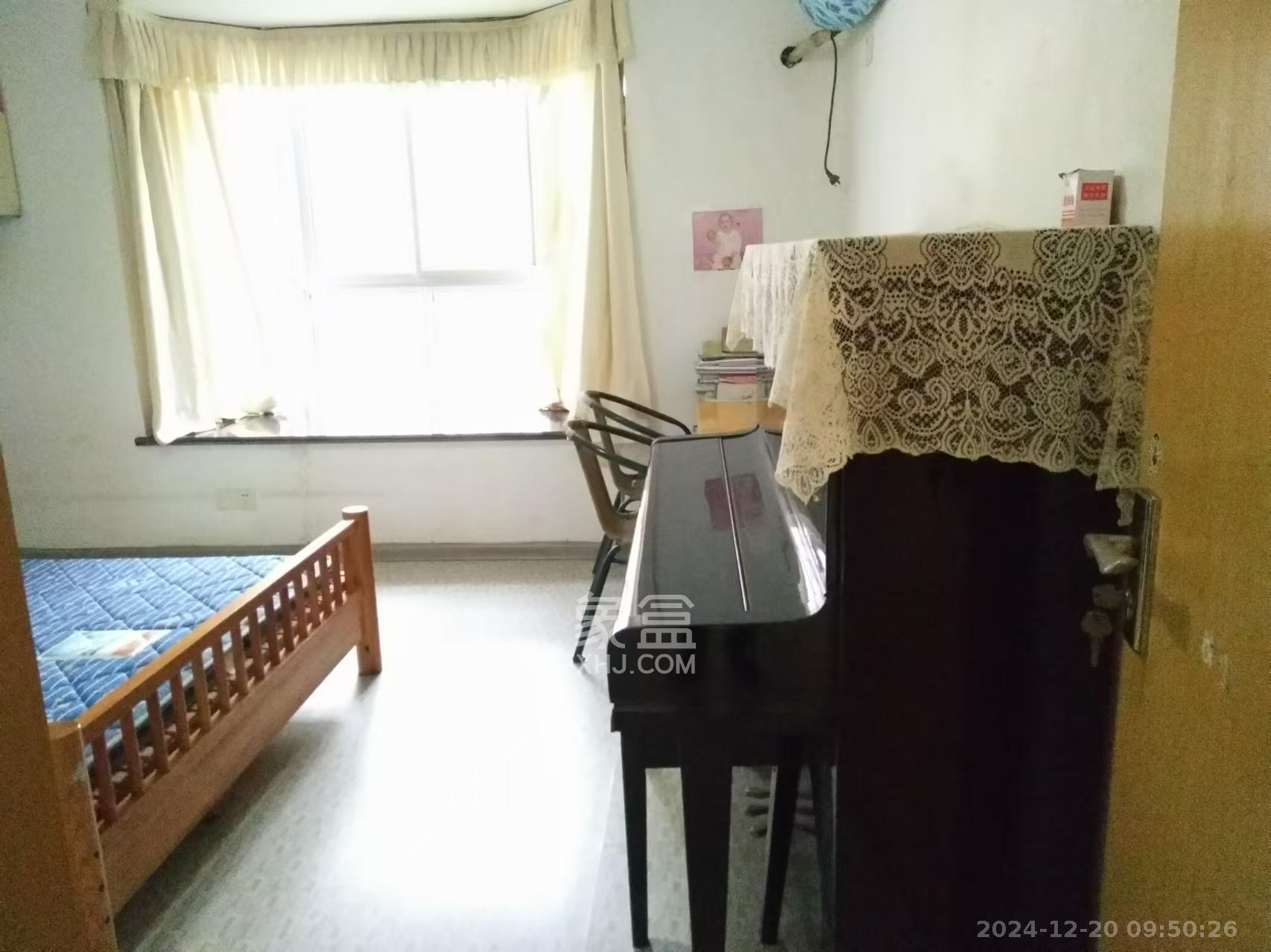 鑫天芙蓉 2室2厅1卫 1700.0元/月 鑫天芙蓉 2室2厅1卫 1700.0元/月室内图