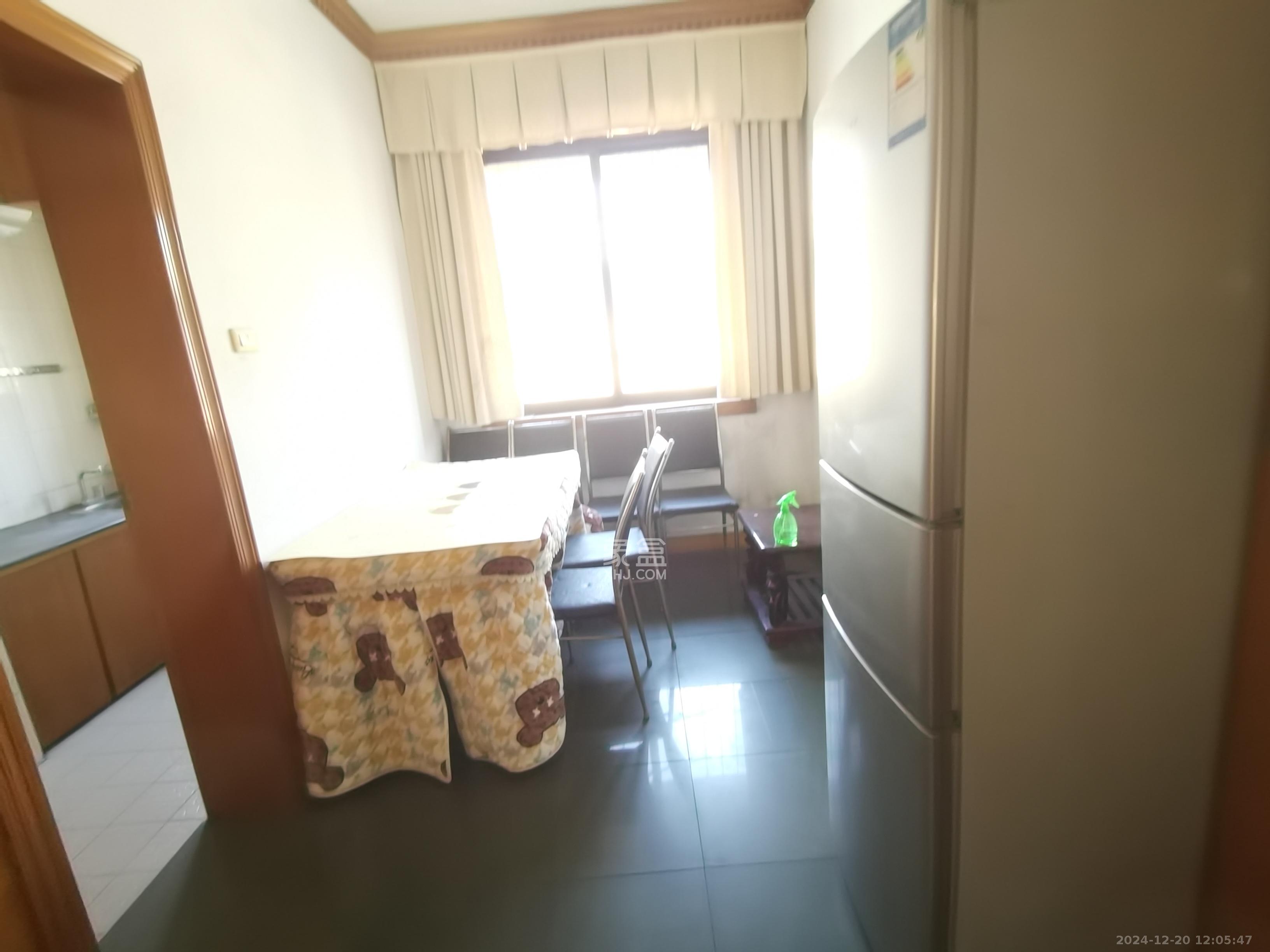 中建五局信和苑四区  2室2厅1卫    1000.0元/月室内图