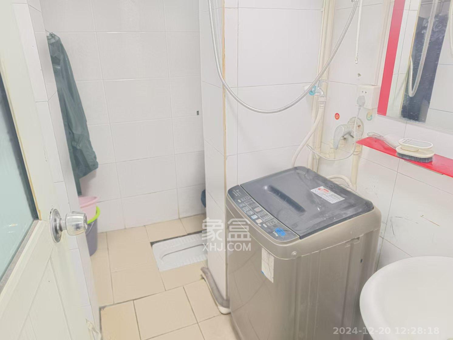 裕南街散盘 1室1厅1卫 900.0元/月 裕南街散盘 1室1厅1卫 900.0元/月室内图