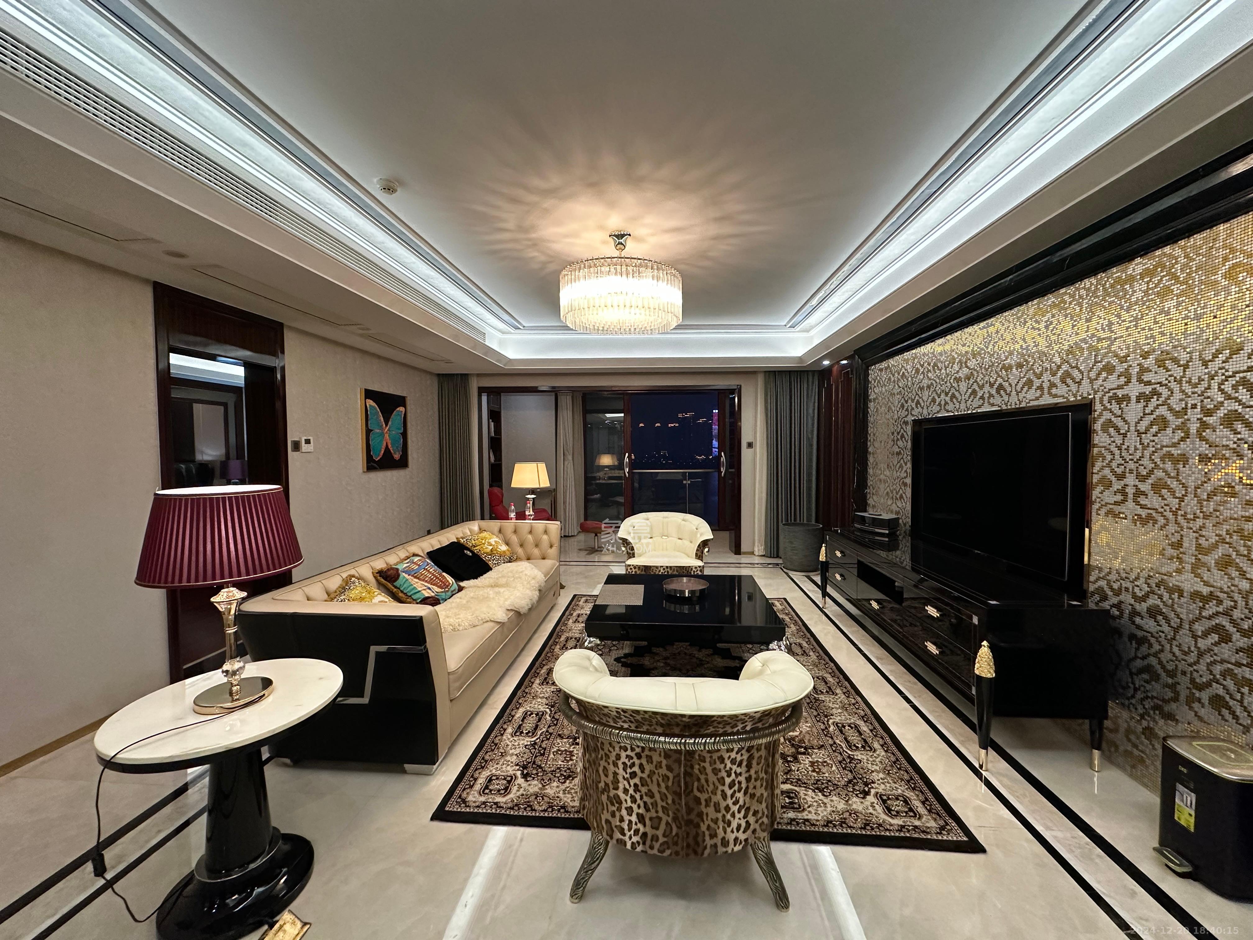 北辰定江洋  3室2厅2卫    16500.0元/月室内图