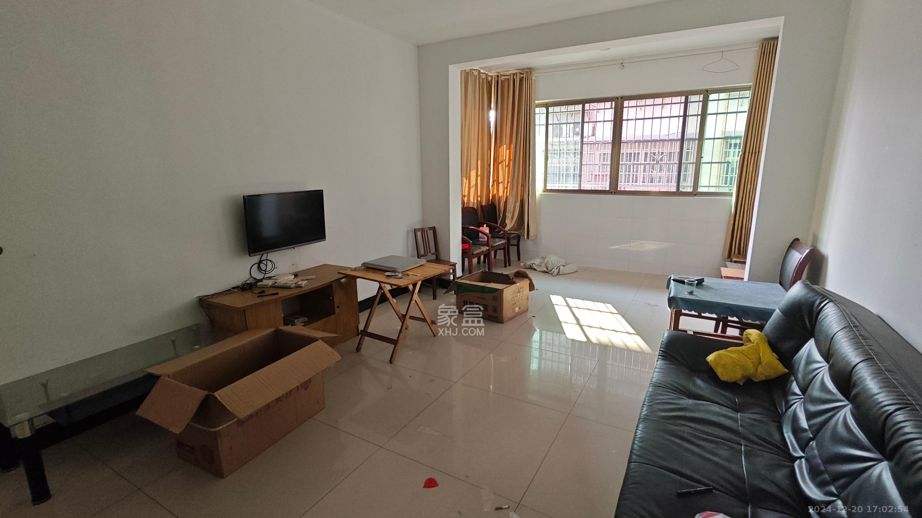 金桂小区一期 3室1厅1卫 1900.0元/月 金桂小区一期 3室1厅1卫 1900.0元/月室内图