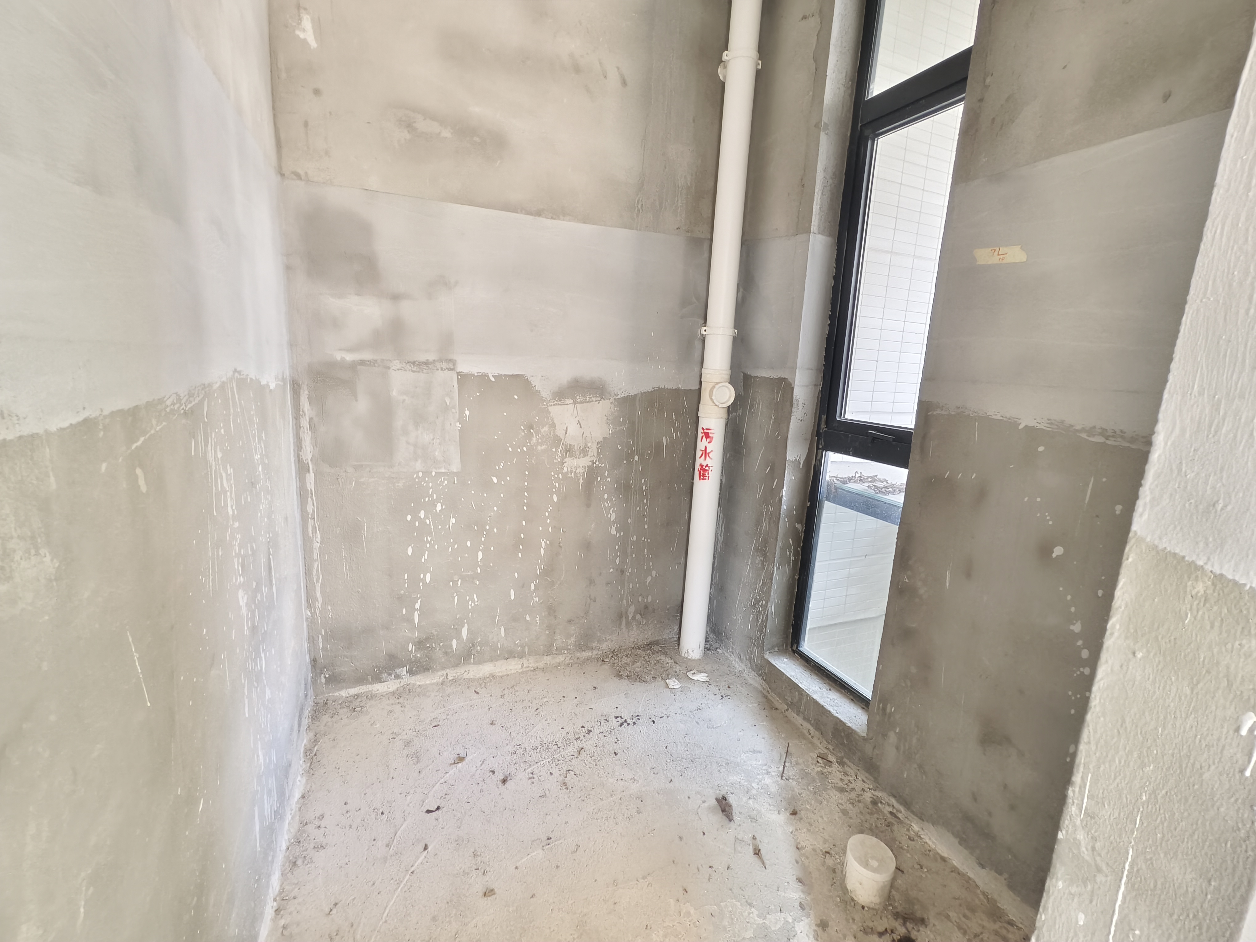 碧桂园中央半岛 4室2厅4卫 580.0万 碧桂园中央半岛 4室2厅4卫 580.0万客厅