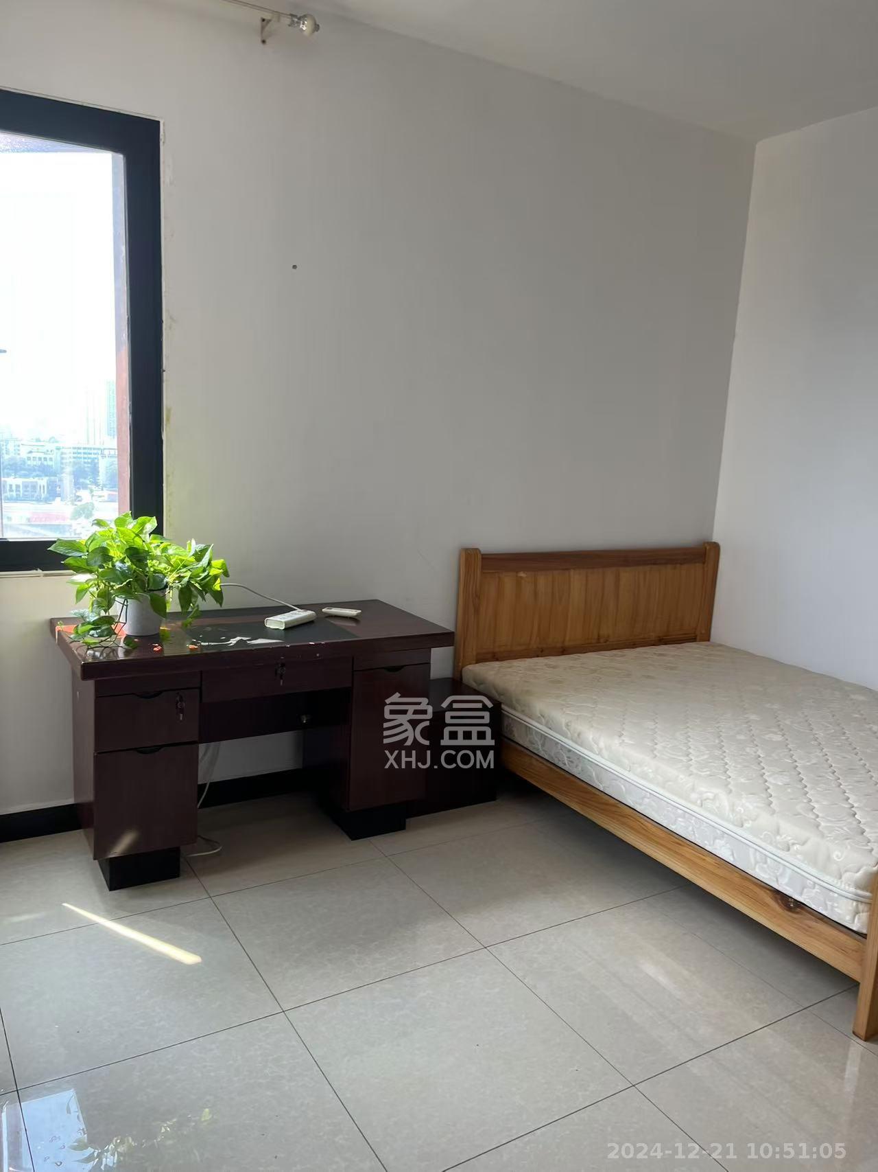 万里时代  3室2厅1卫    3000.0元/月室内图