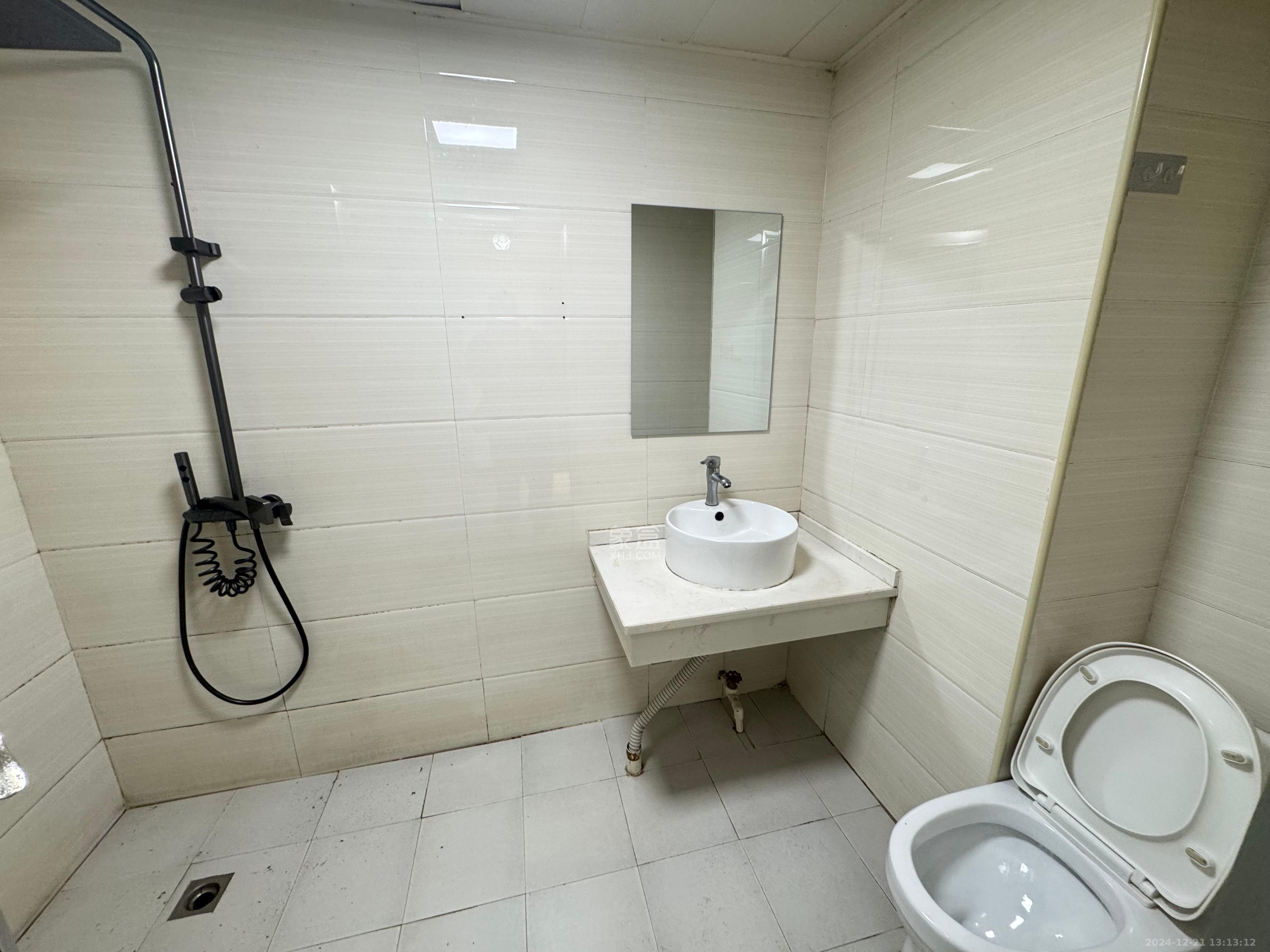 创世纪广场 2室2厅1卫 2000.0元/月 创世纪广场 2室2厅1卫 2000.0元/月室内图