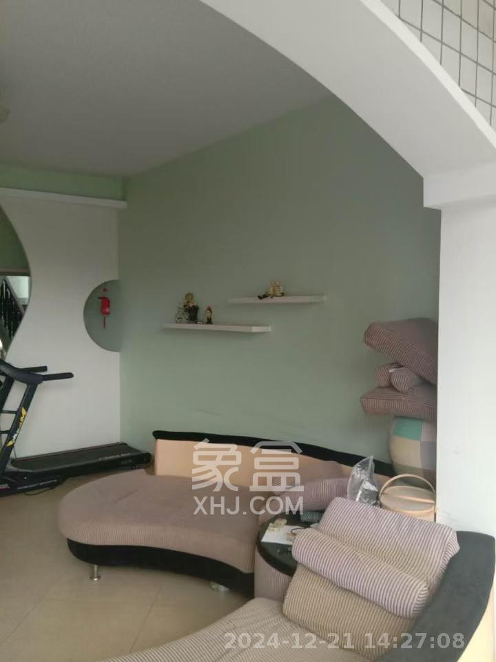 静园山庄  3室2厅2卫   1900.00元/月室内图