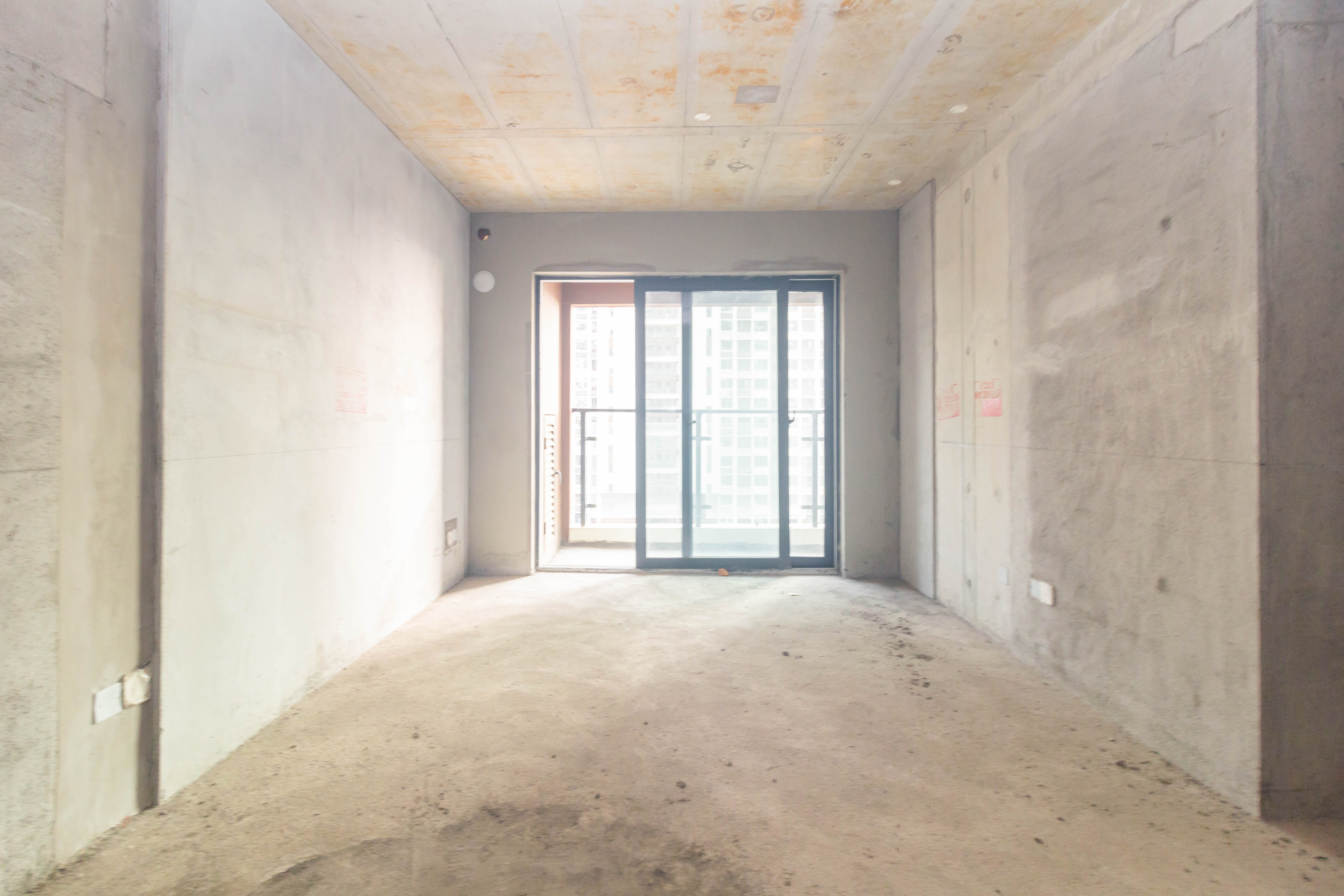 华远碧桂园海蓝城 3室2厅2卫 79.0万 华远碧桂园海蓝城 3室2厅2卫 79.0万客厅