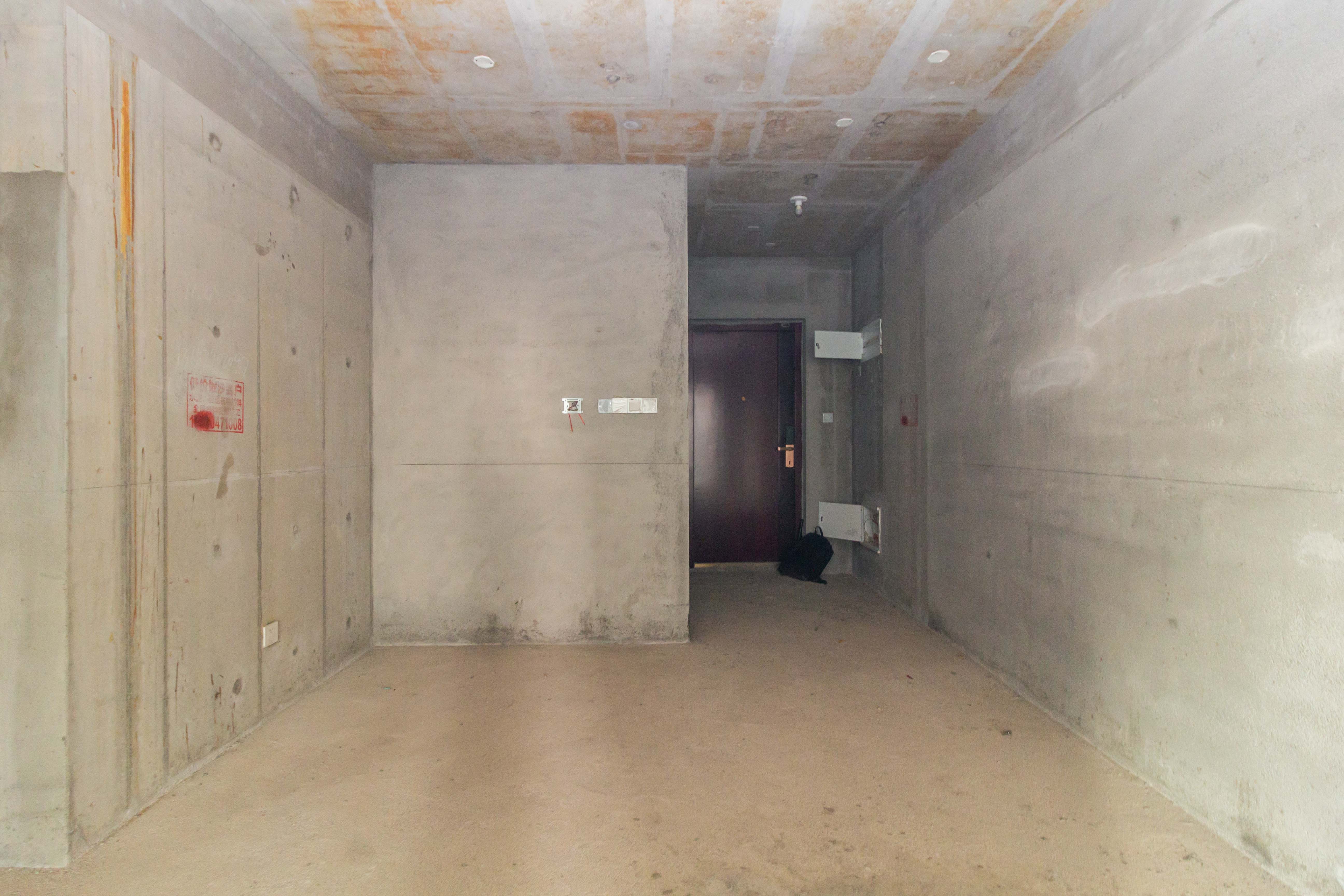 华远碧桂园海蓝城 3室2厅2卫 79.0万 华远碧桂园海蓝城 3室2厅2卫 79.0万客厅