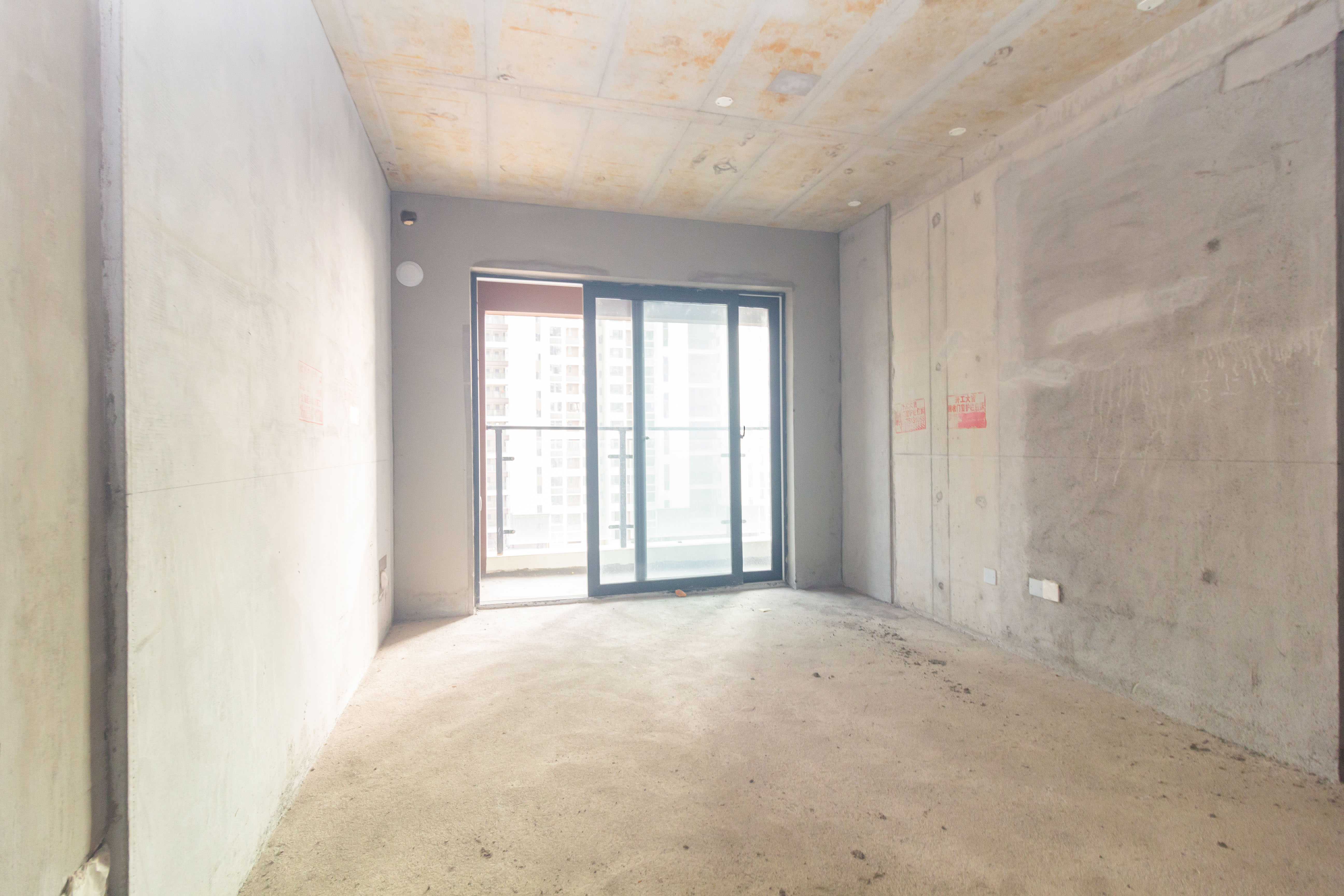 华远碧桂园海蓝城 3室2厅2卫 79.0万 华远碧桂园海蓝城 3室2厅2卫 79.0万客厅