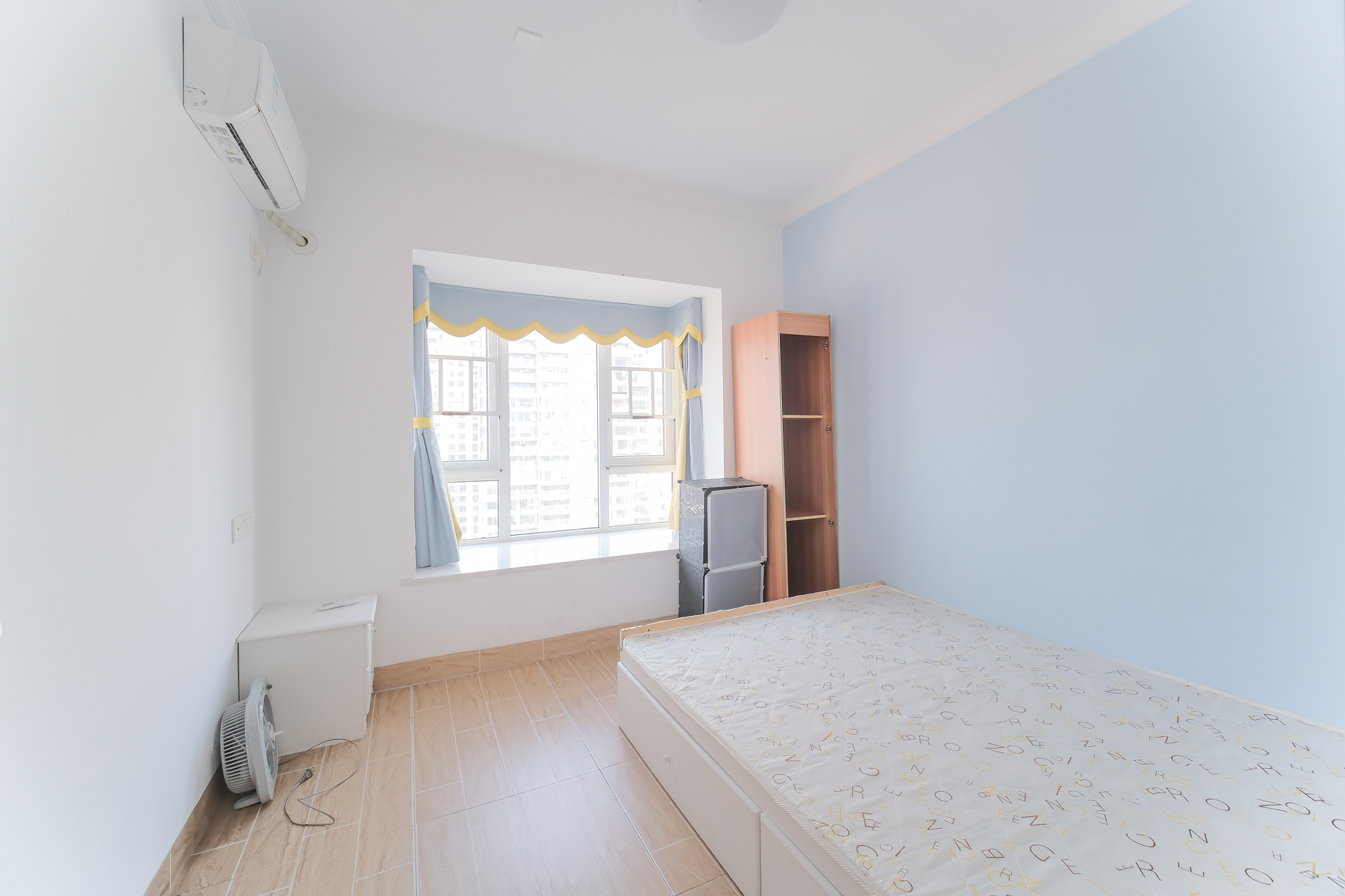 荣盛花语城  1室0厅0卫    88.0万 荣盛花语城  1室0厅0卫    88.0万卧室