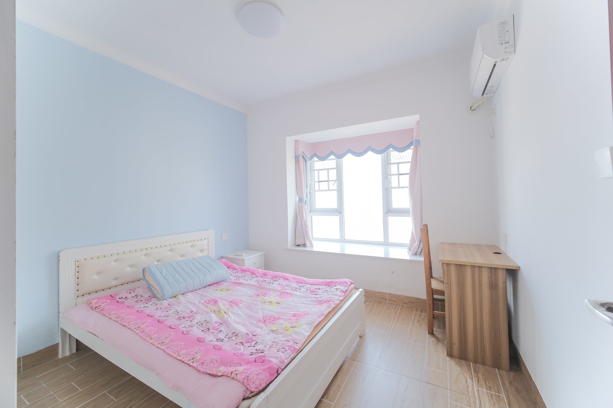 荣盛花语城  1室0厅0卫    88.0万 荣盛花语城  1室0厅0卫    88.0万卧室