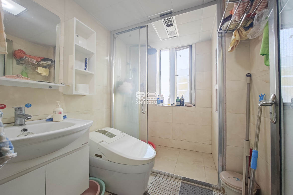 五矿万境水岸一期(万境水岸嘉苑)  3室2厅2卫    135.0万 五矿万境水岸一期(万境水岸嘉苑)  3室2厅2卫    135.0万卫生间