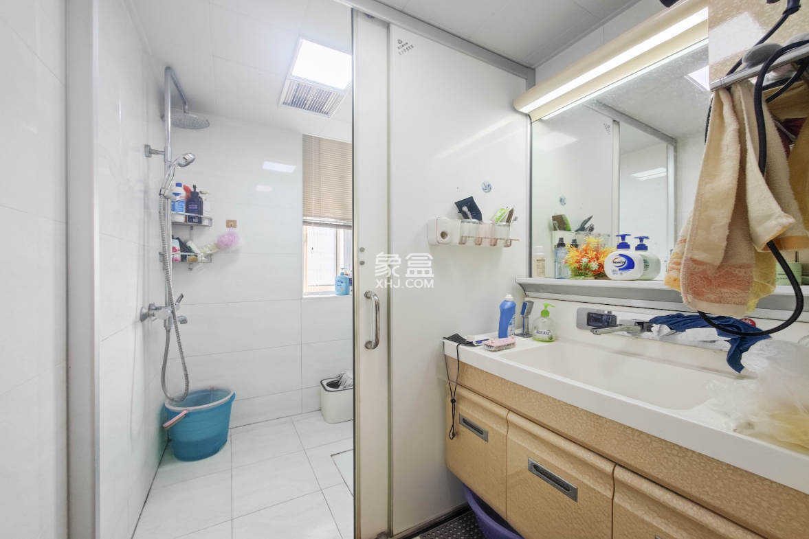 五矿万境水岸一期(万境水岸嘉苑)  3室2厅2卫    135.0万 五矿万境水岸一期(万境水岸嘉苑)  3室2厅2卫    135.0万卫生间