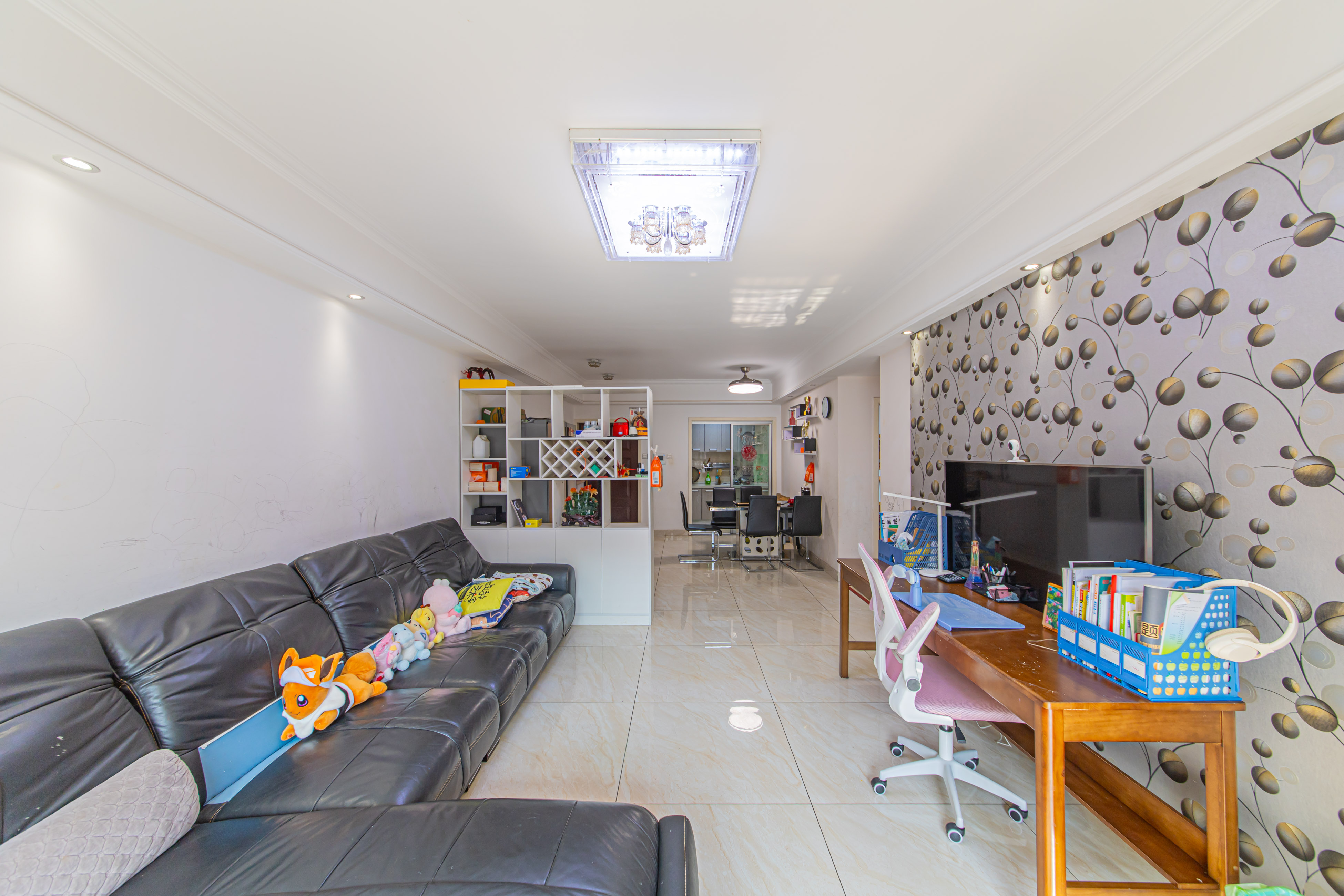 鑫远和城(一、二期) 2室2厅1卫 82.0万 鑫远和城(一、二期) 2室2厅1卫 82.0万客厅